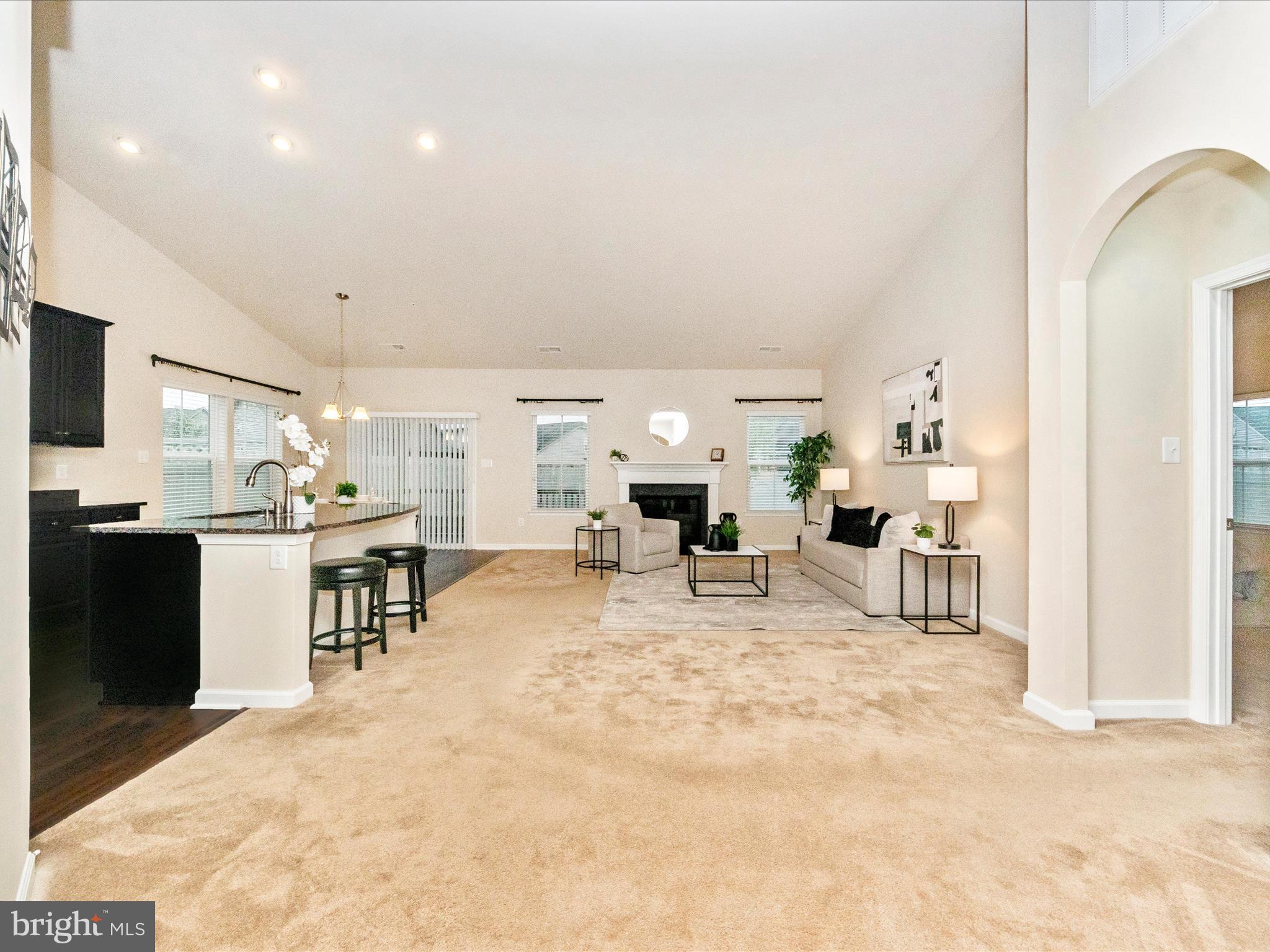 CENTRAL PARKE COLONIAL CHARLES - Residential