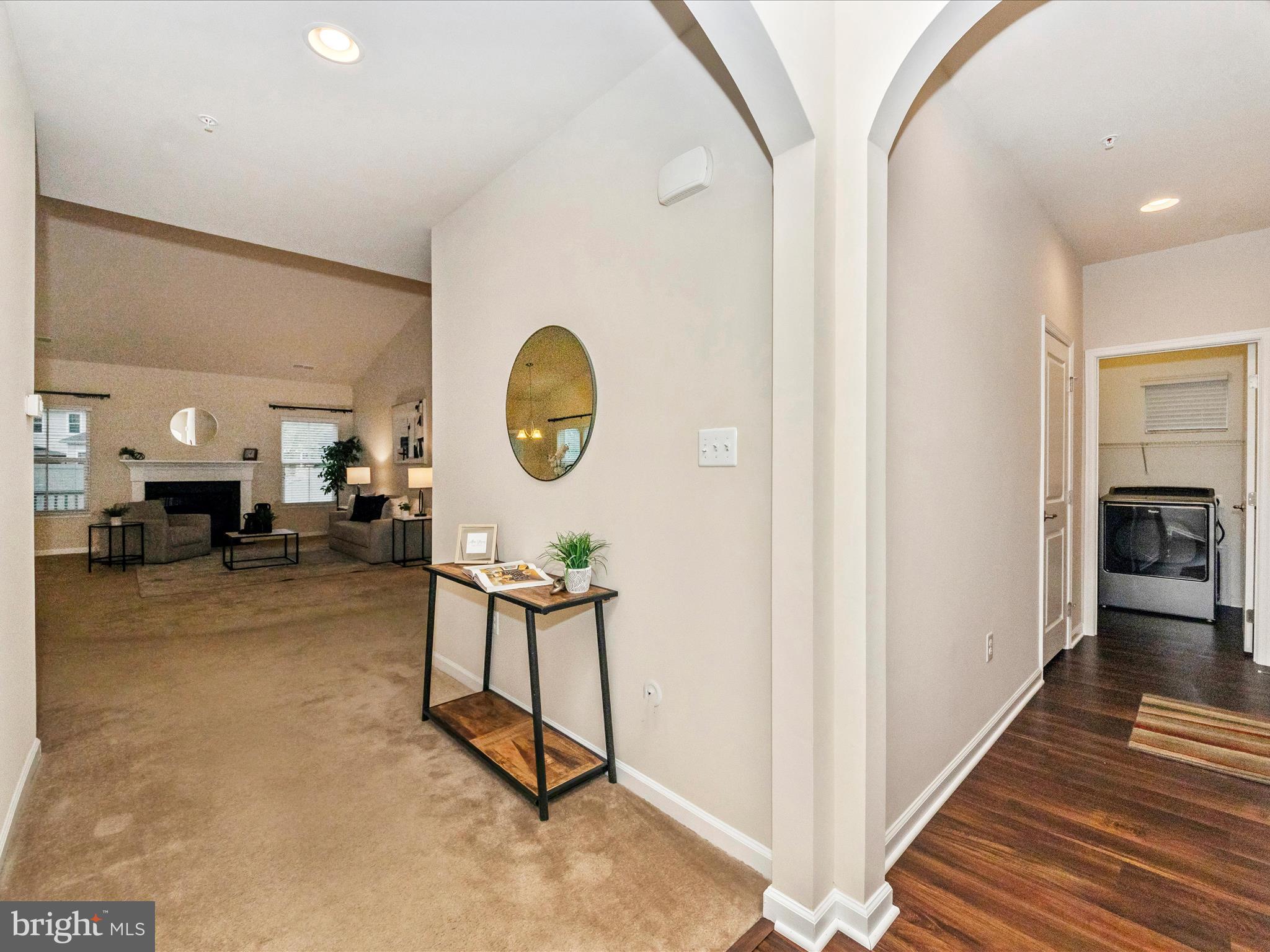 CENTRAL PARKE COLONIAL CHARLES - Residential