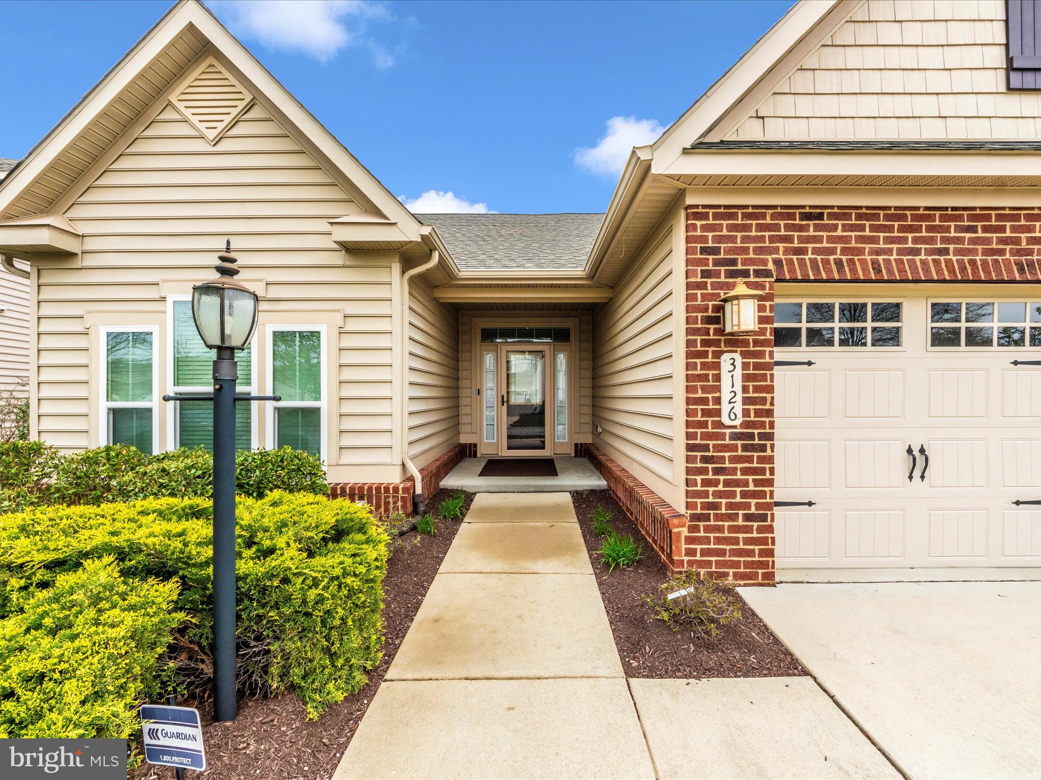 CENTRAL PARKE COLONIAL CHARLES - Residential