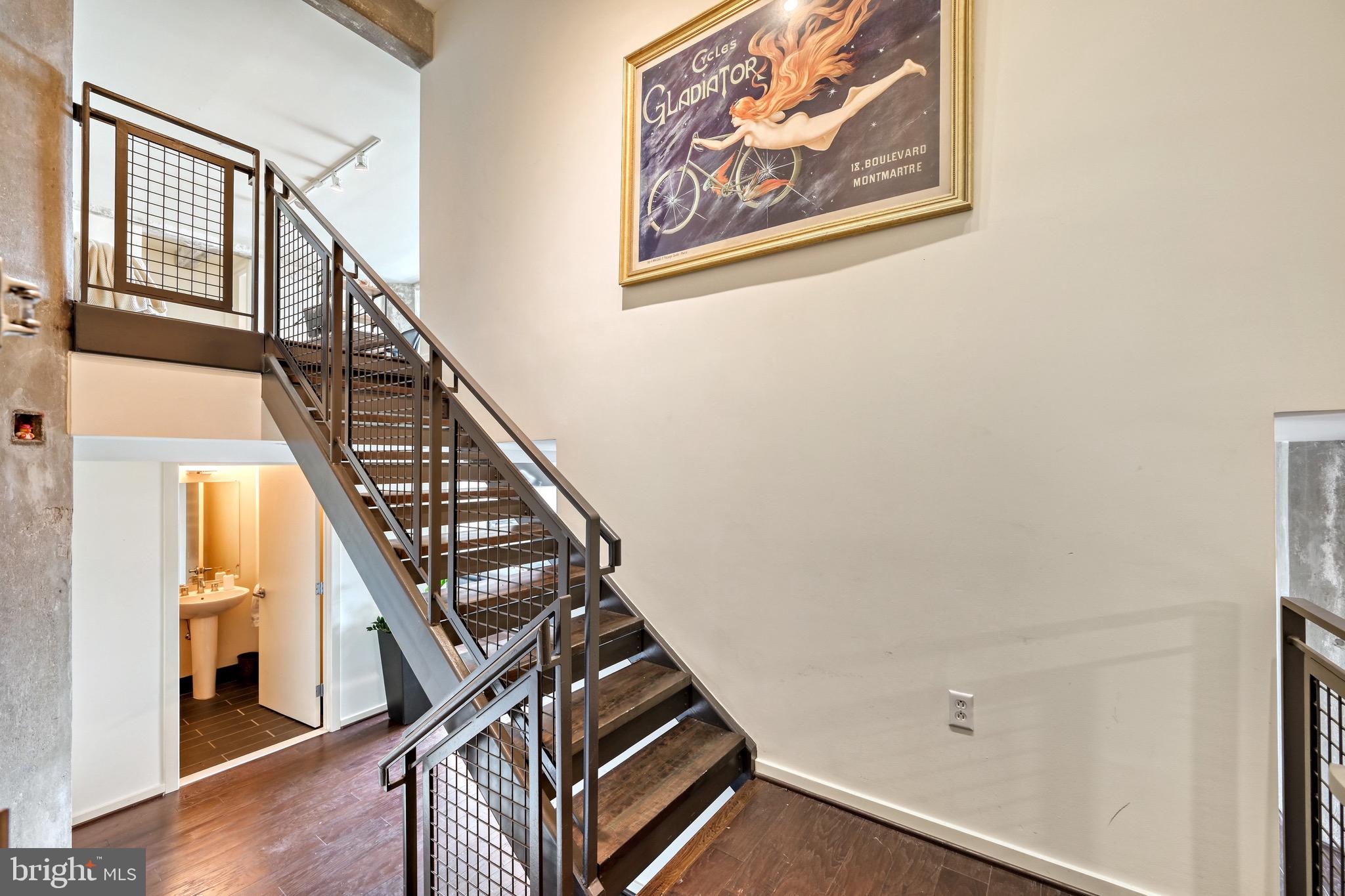 LOCUST POINT - Residential