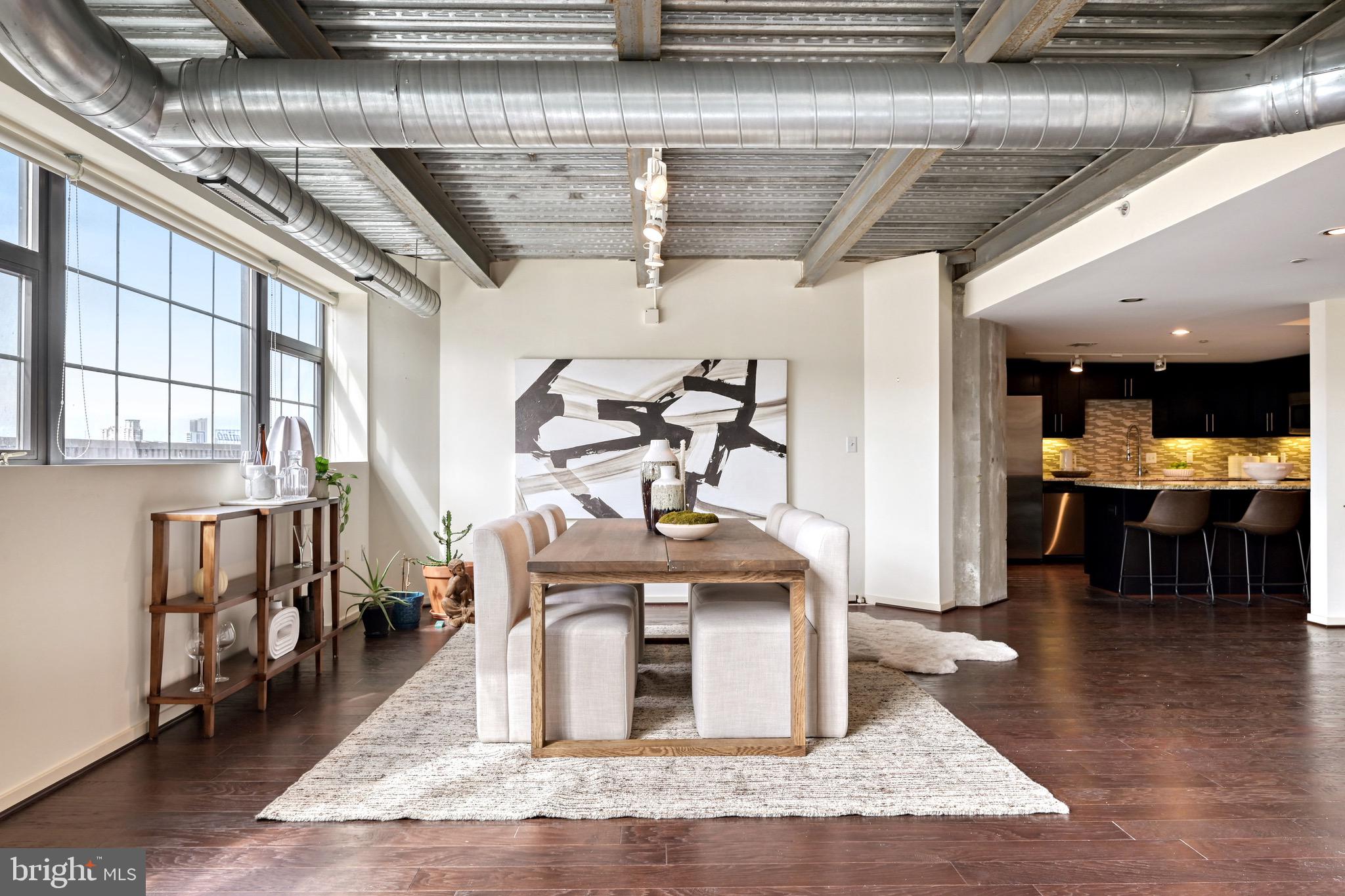 LOCUST POINT - Residential