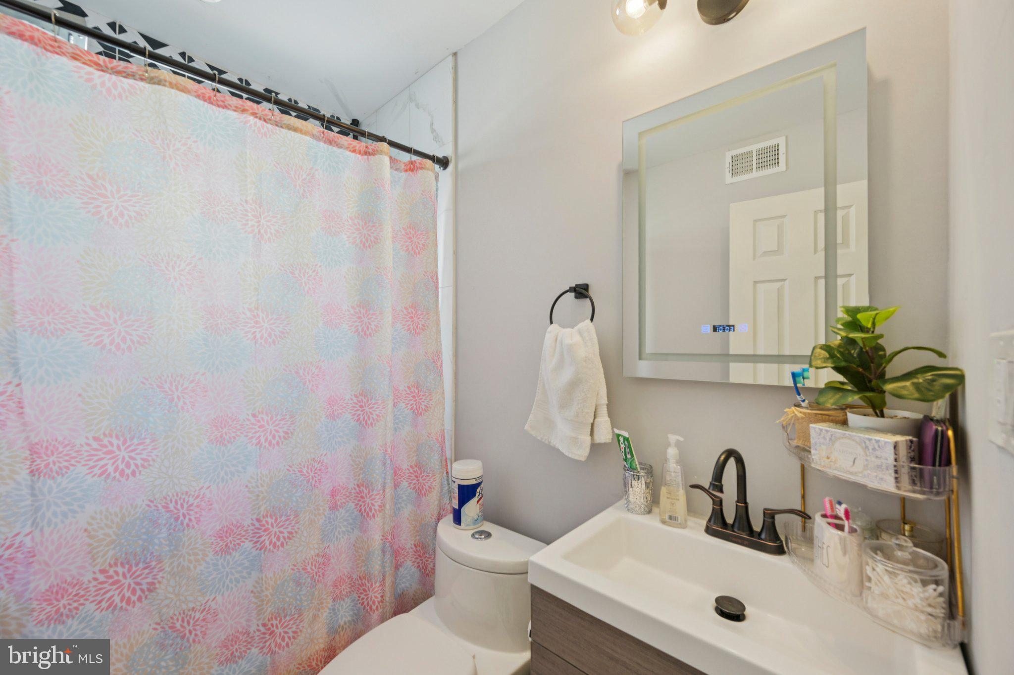 PHILADELPHIA - Residential