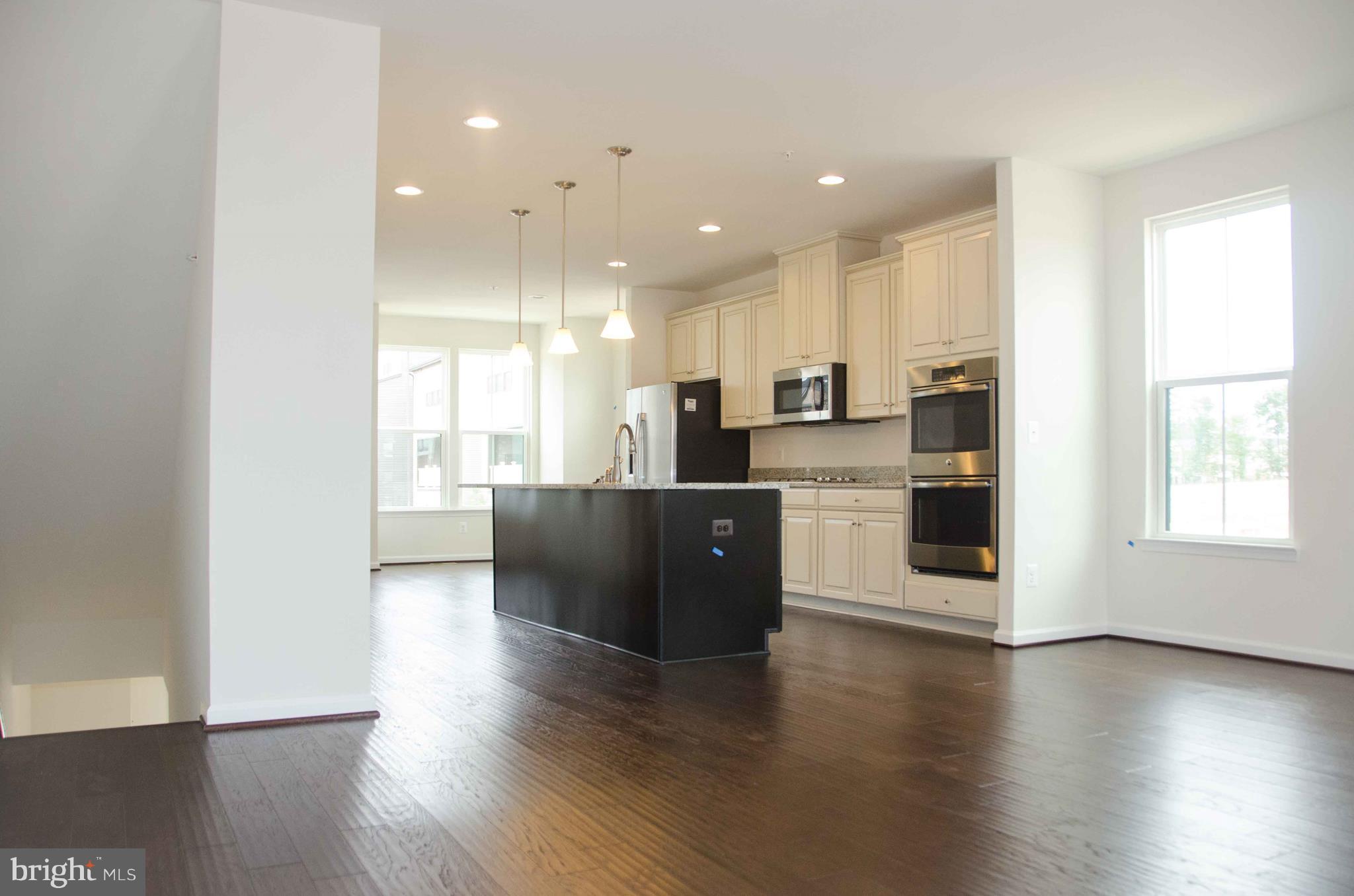 WESTMOORE - Residential Lease