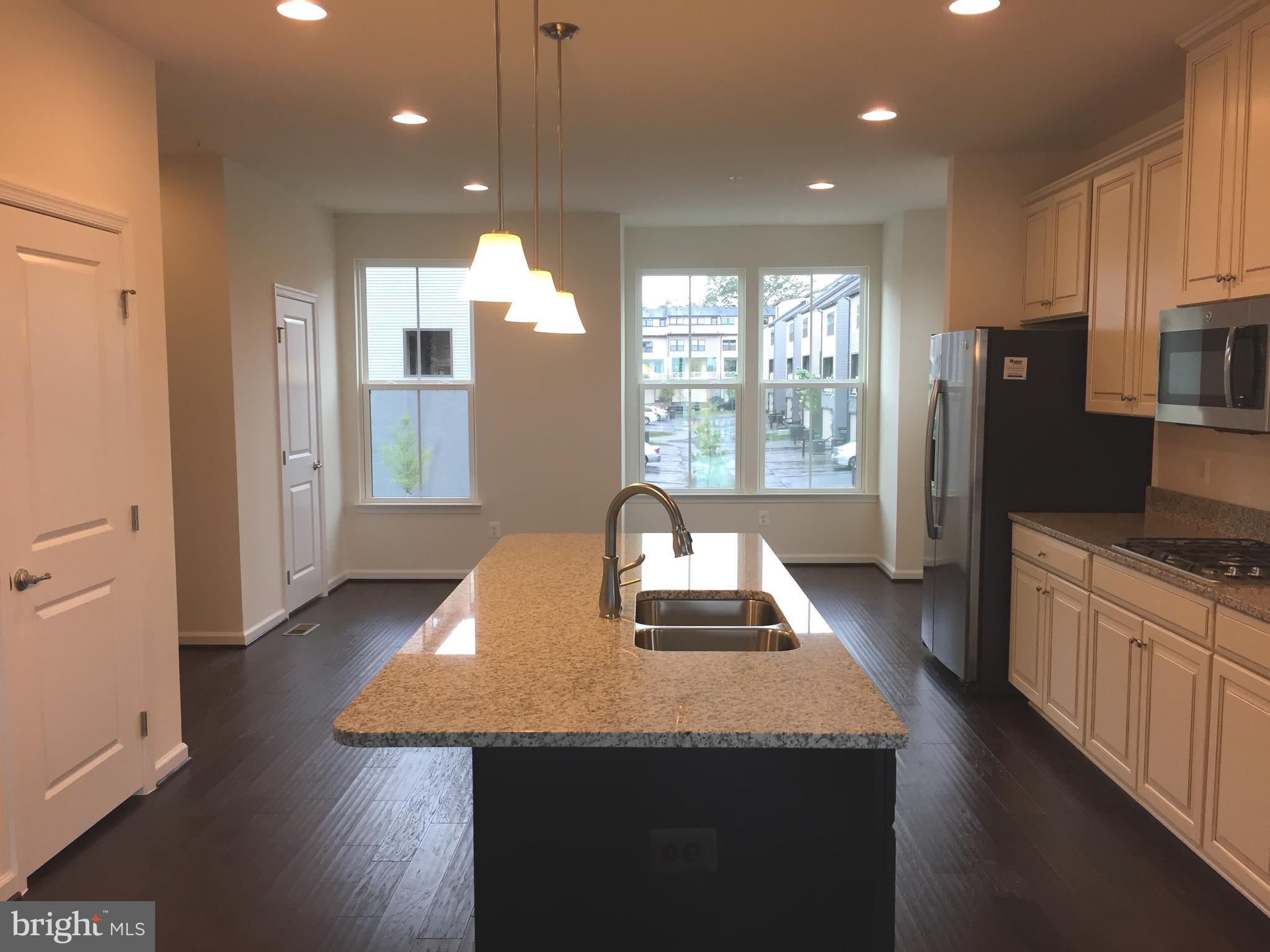 WESTMOORE - Residential Lease