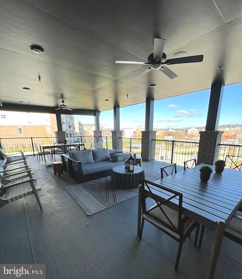 GOOSE CREEK - Residential