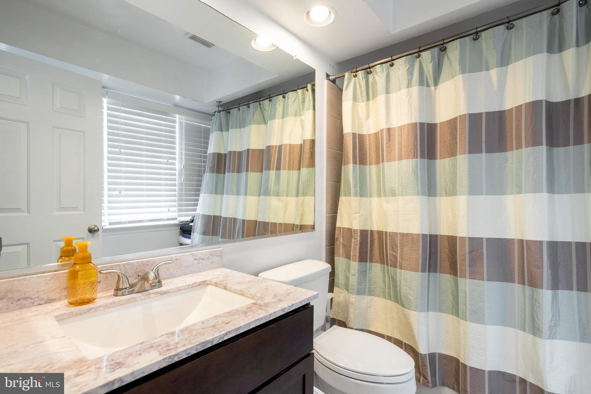 ROLLING BROOK - Residential