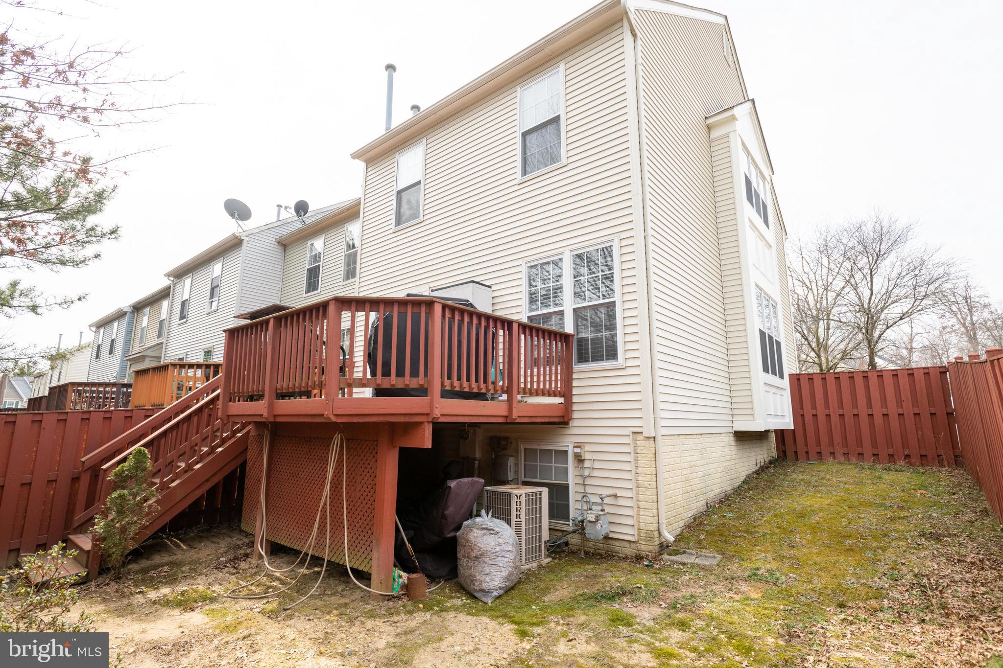 ROLLING BROOK - Residential