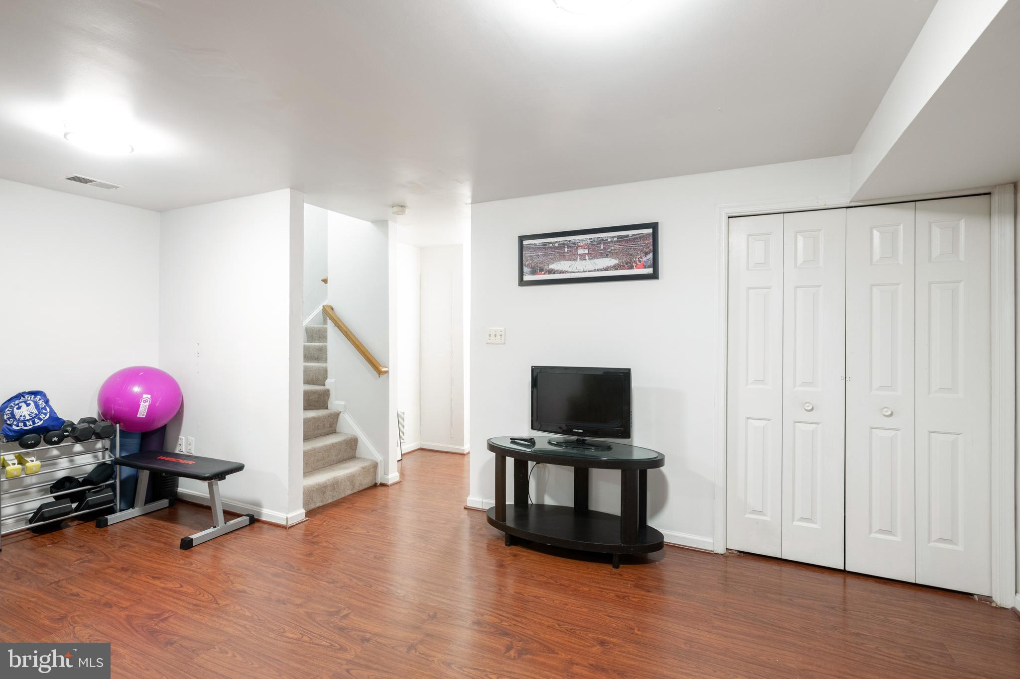 ROLLING BROOK - Residential