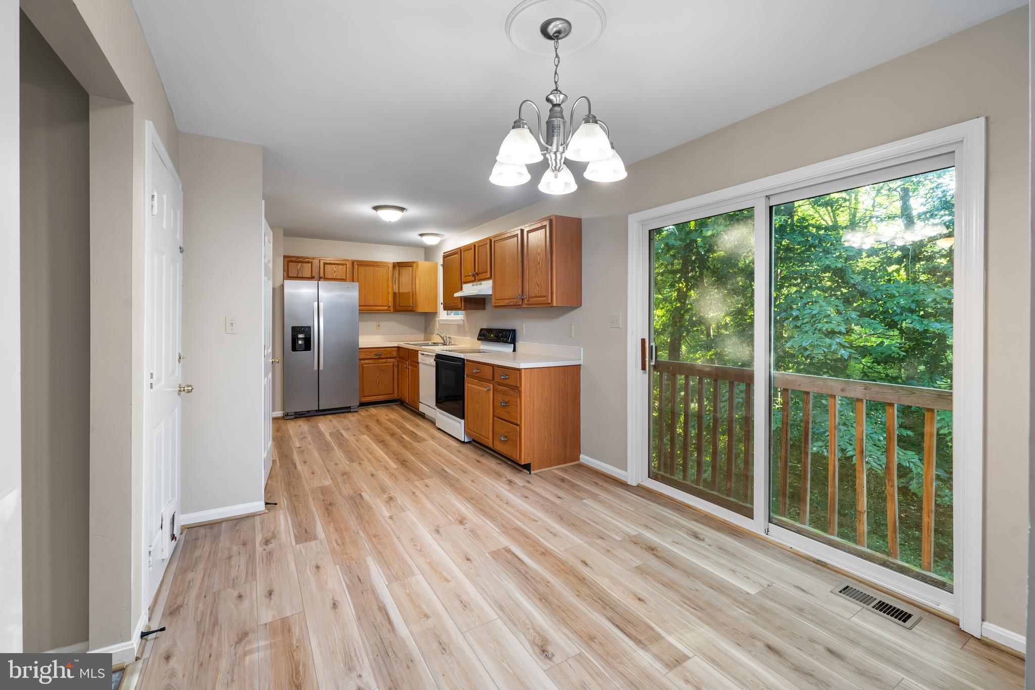 WHITE SANDS - Residential