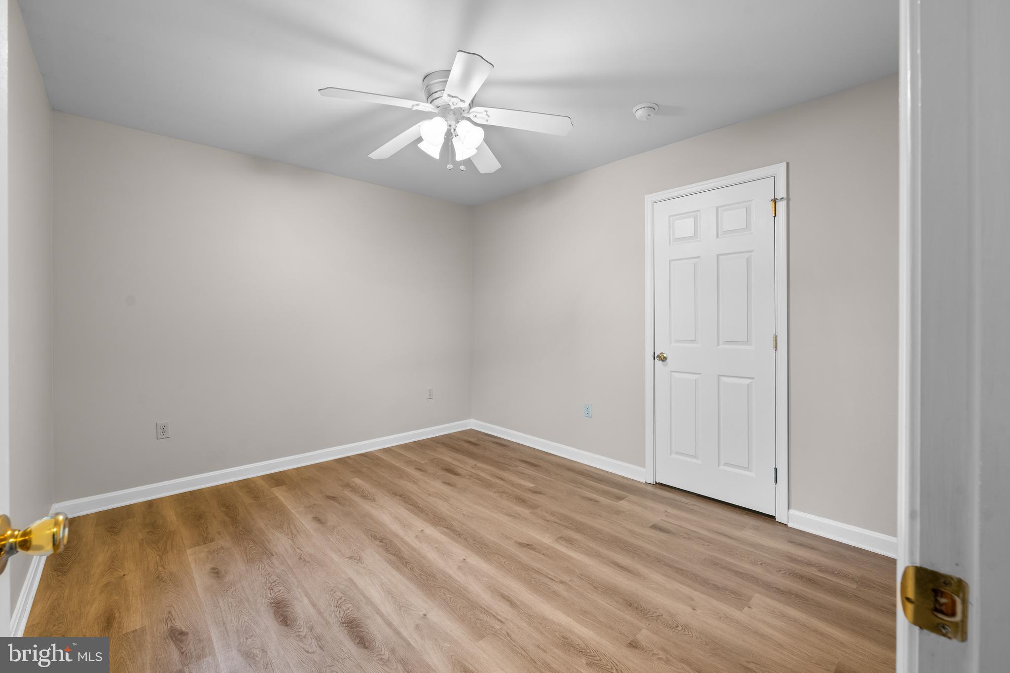 WHITE SANDS - Residential