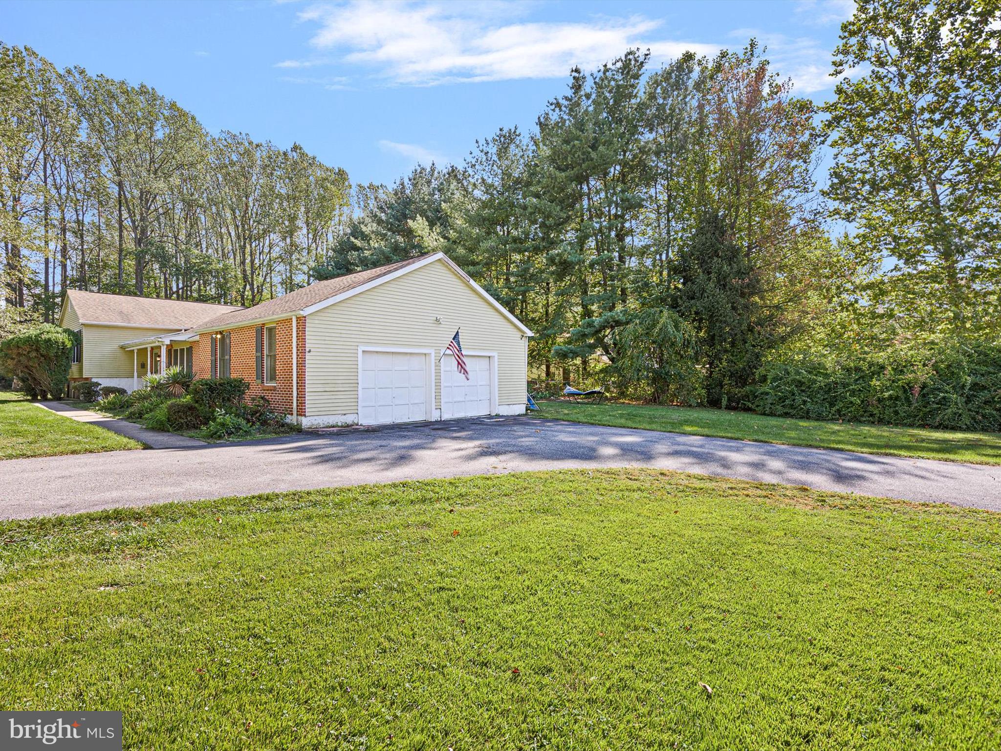 30 E ROSEMONT CIRCLE