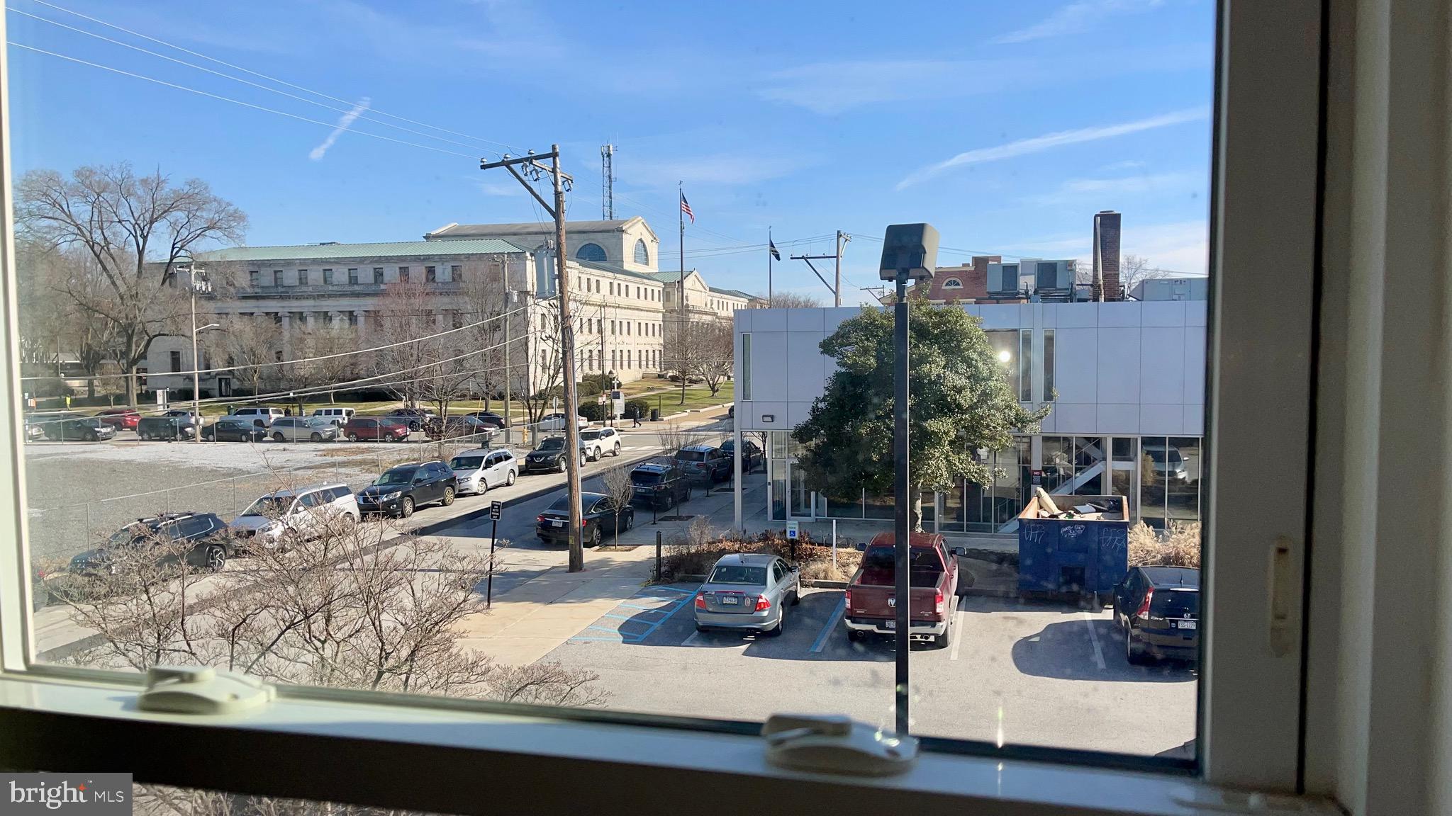 320 W FRONT STREET 322