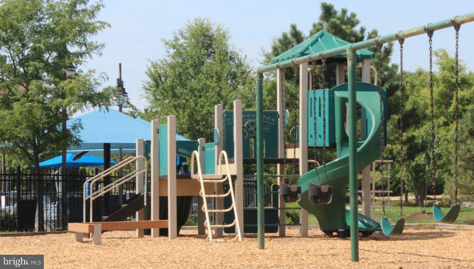 ST CHARLES SUB - SHEFFIELD - Residential Lease