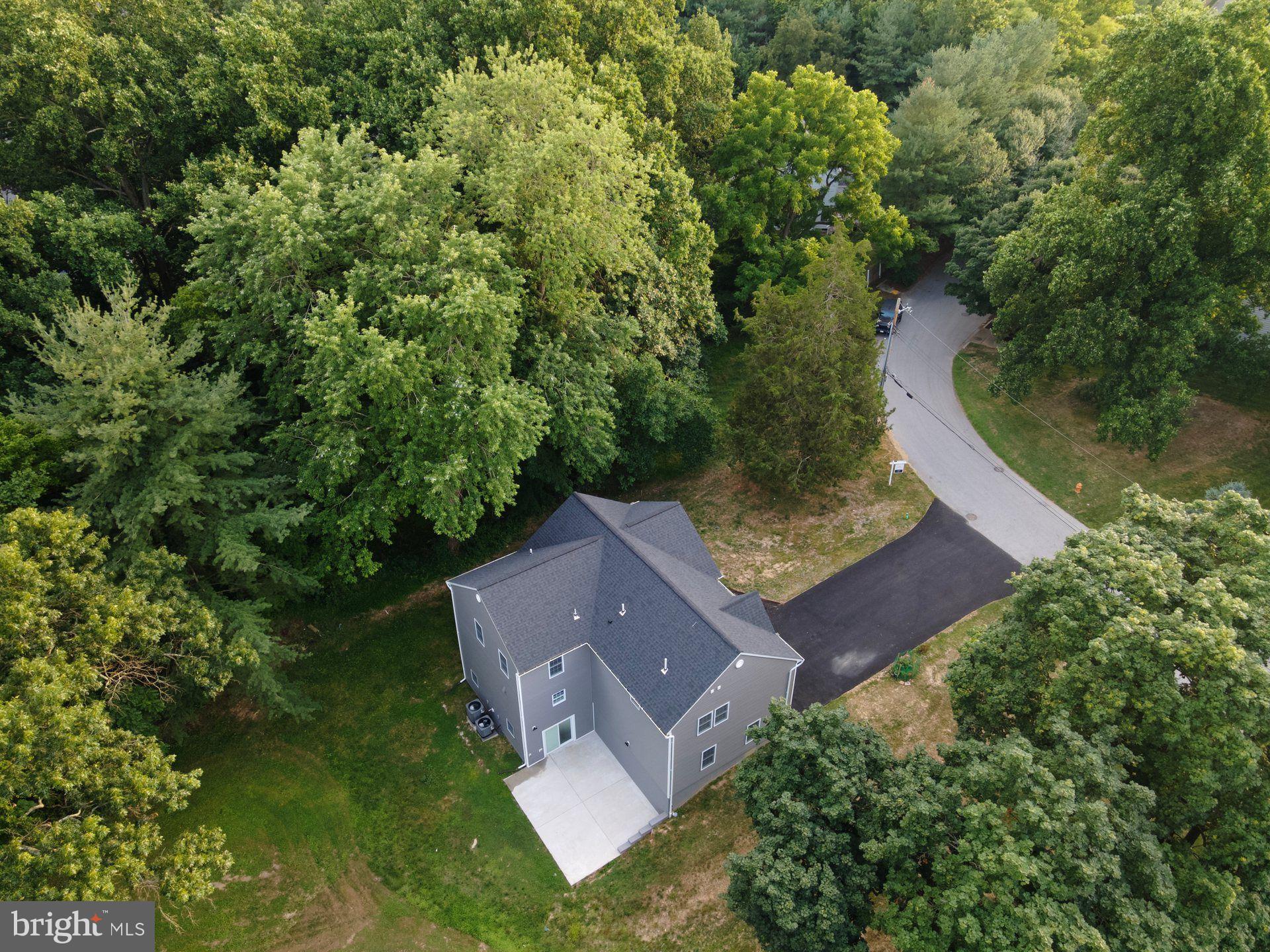 3079 MULLINEAUX LANE