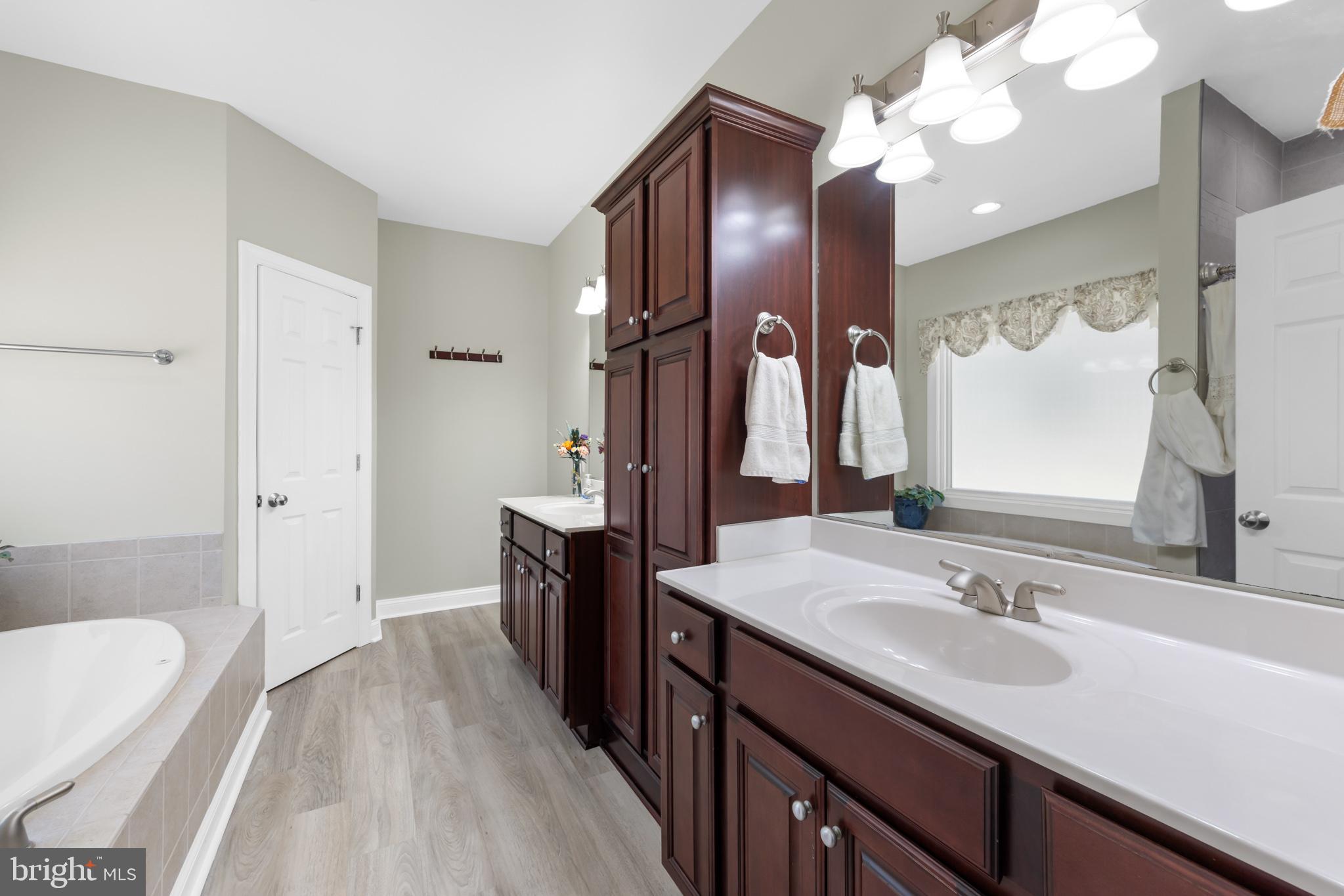 WESTVIEW - Residential