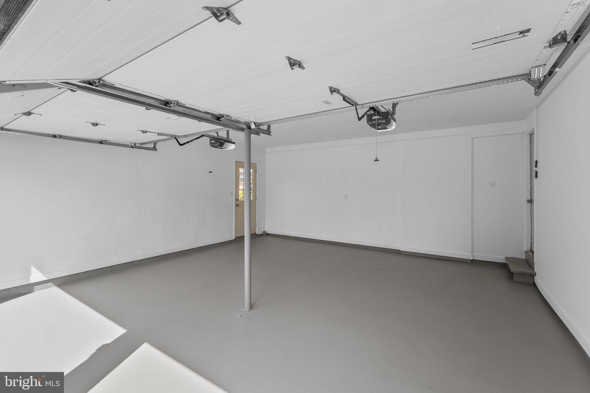 GLADE MANOR - Residential