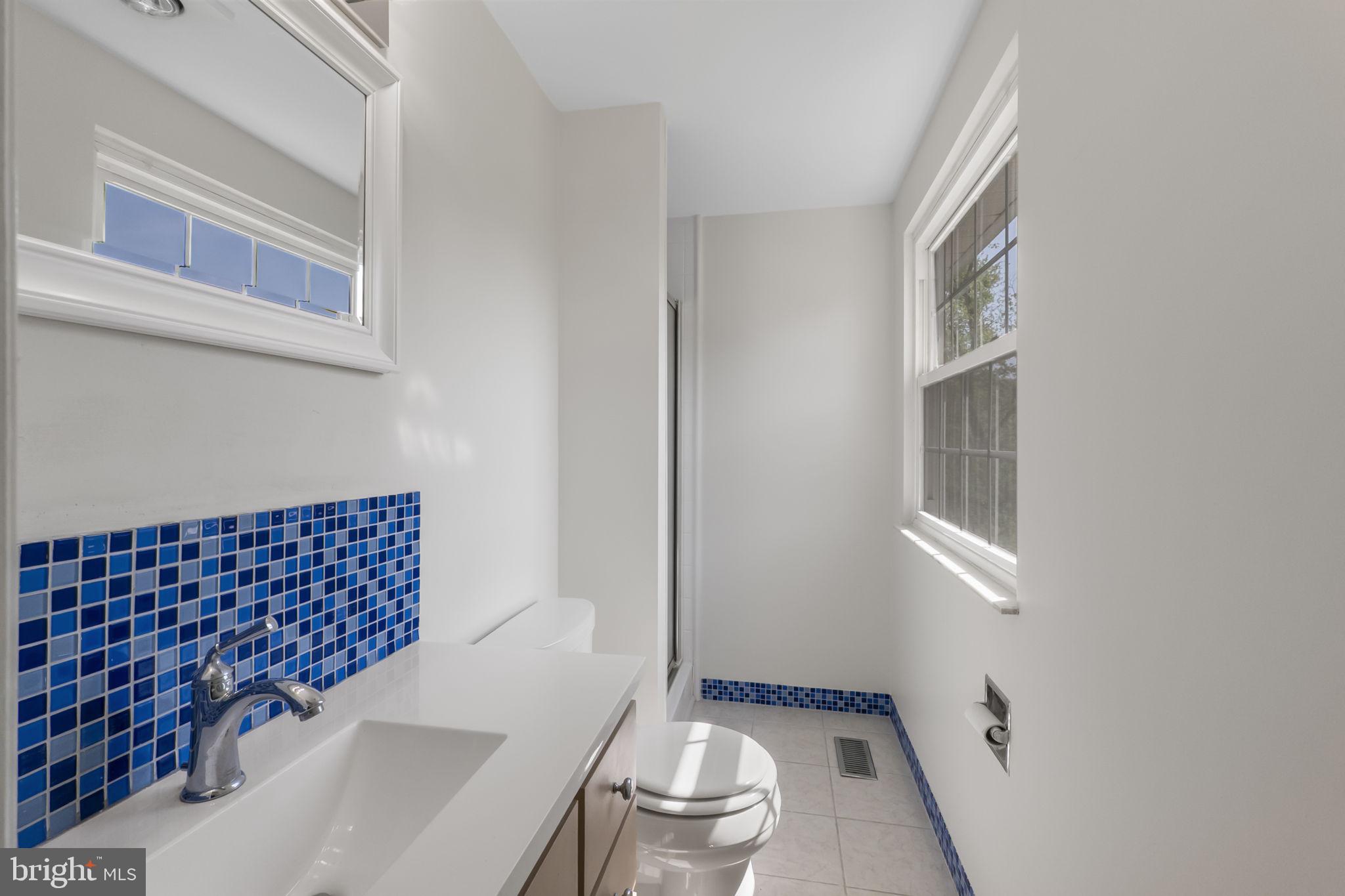 GLADE MANOR - Residential