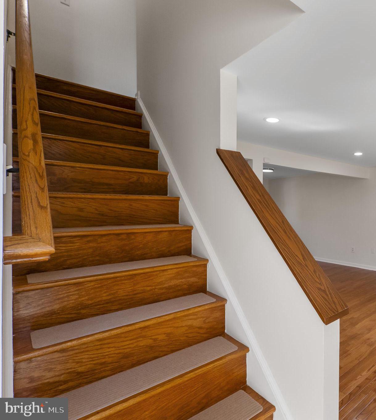 GLADE MANOR - Residential