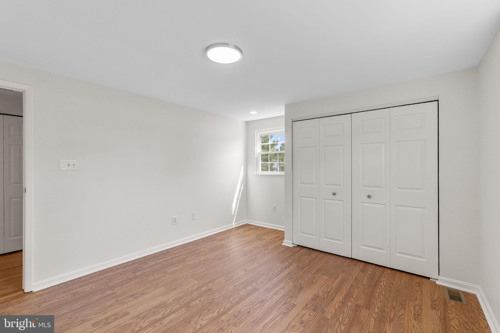 GLADE MANOR - Residential