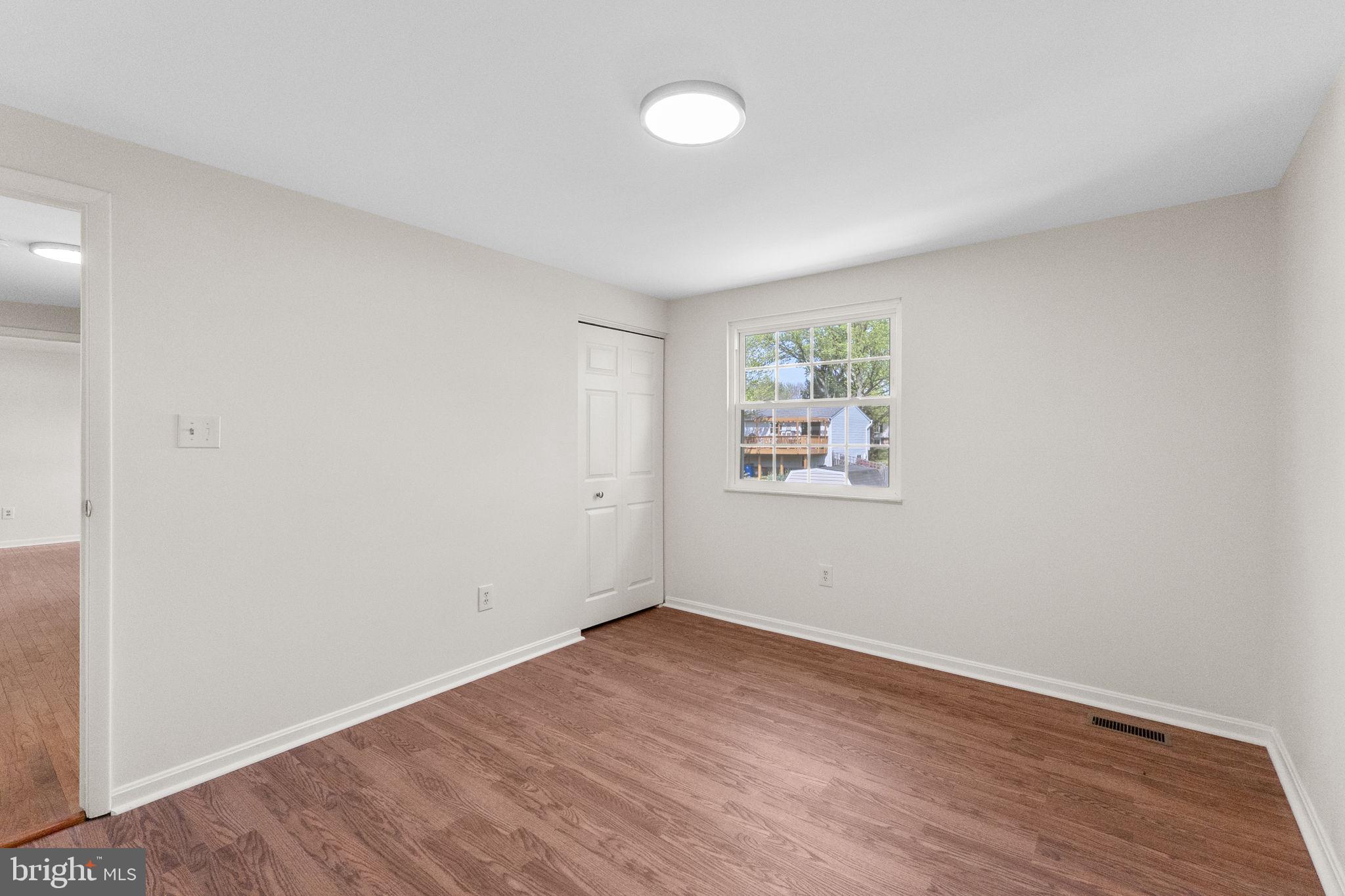 GLADE MANOR - Residential