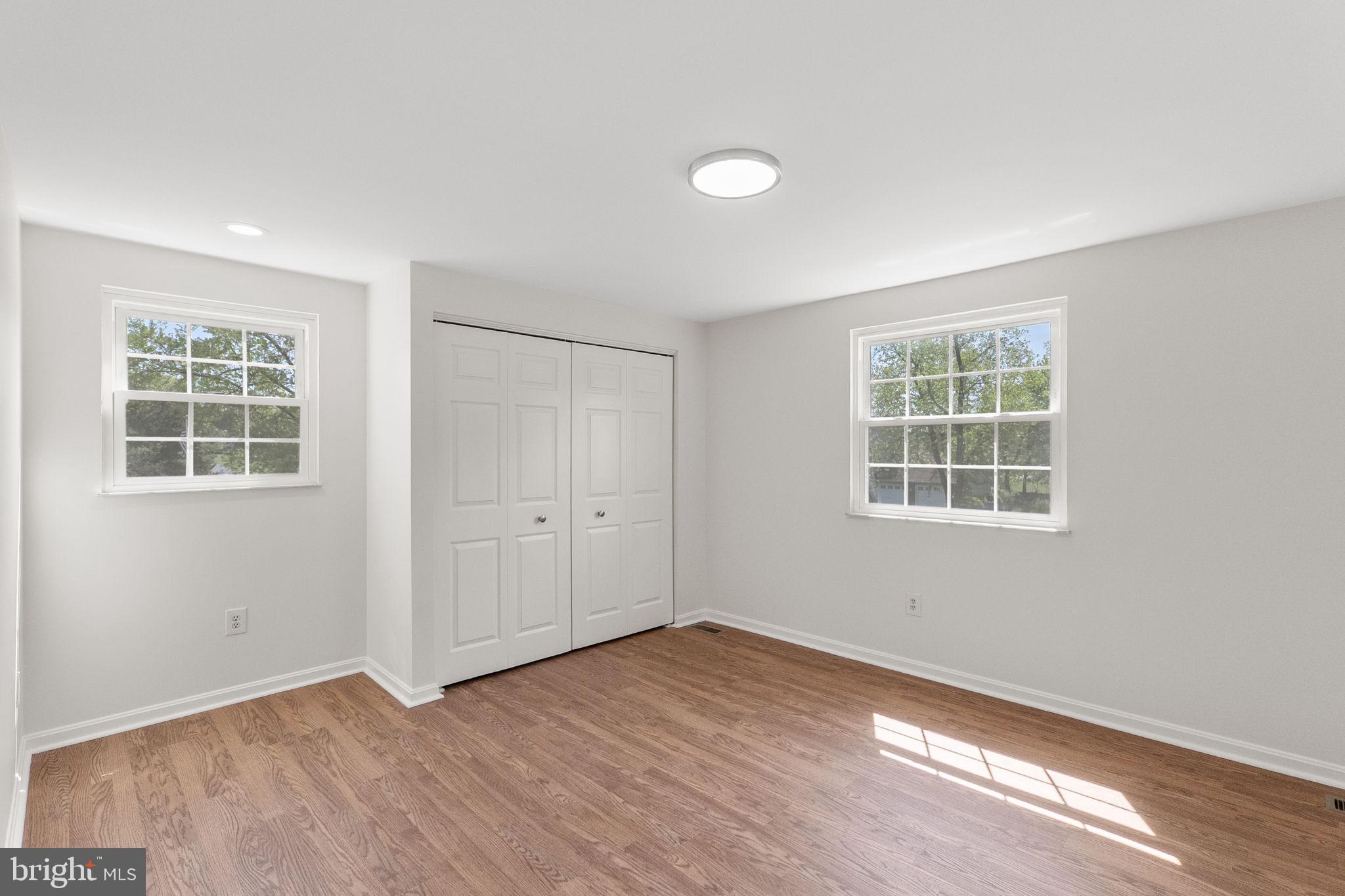 GLADE MANOR - Residential