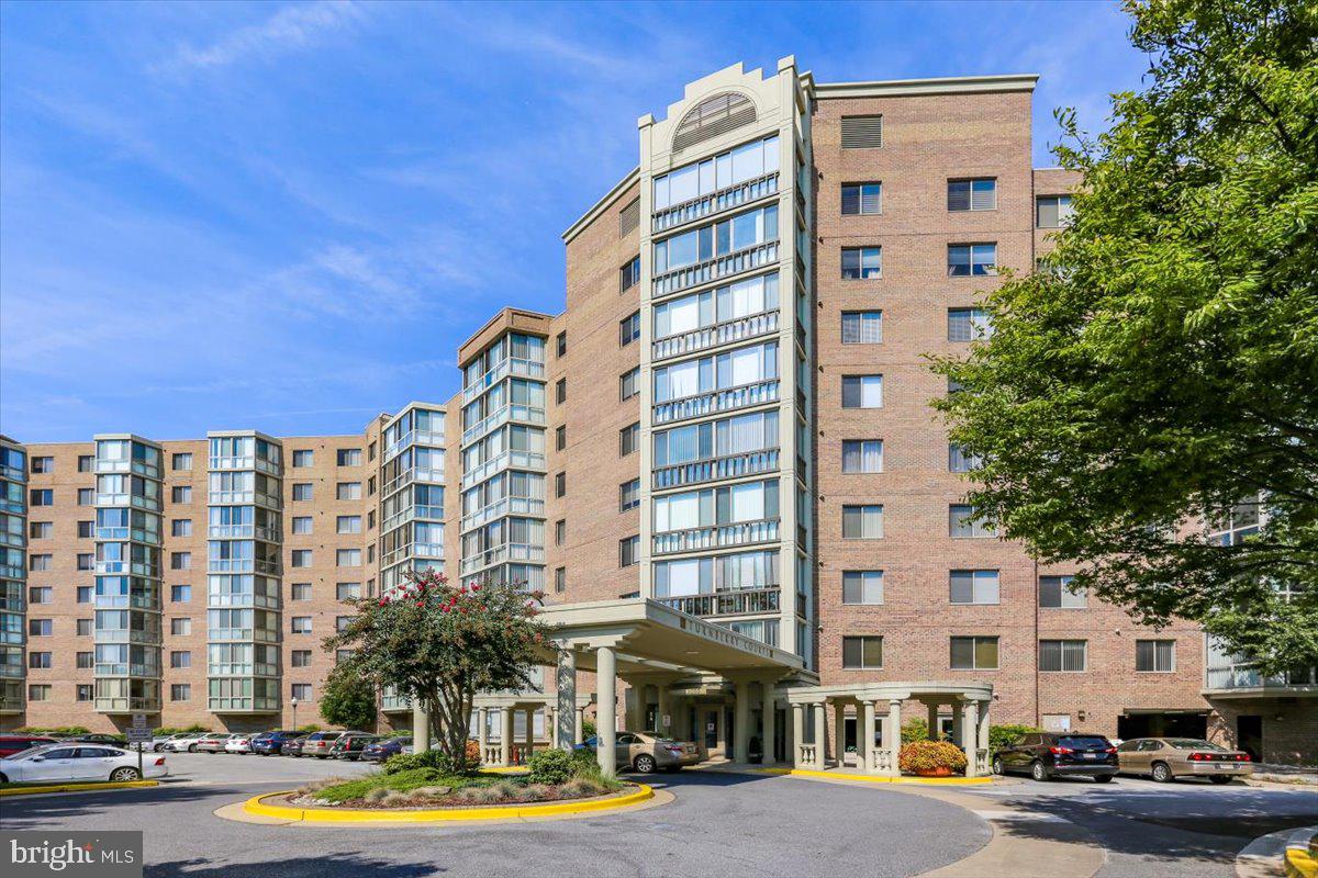 LEISURE WORLD - Residential