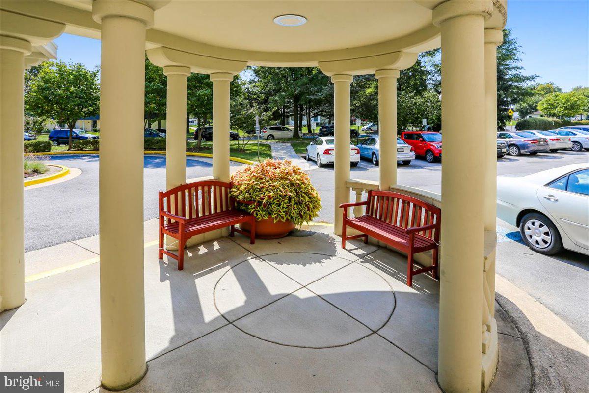 LEISURE WORLD - Residential