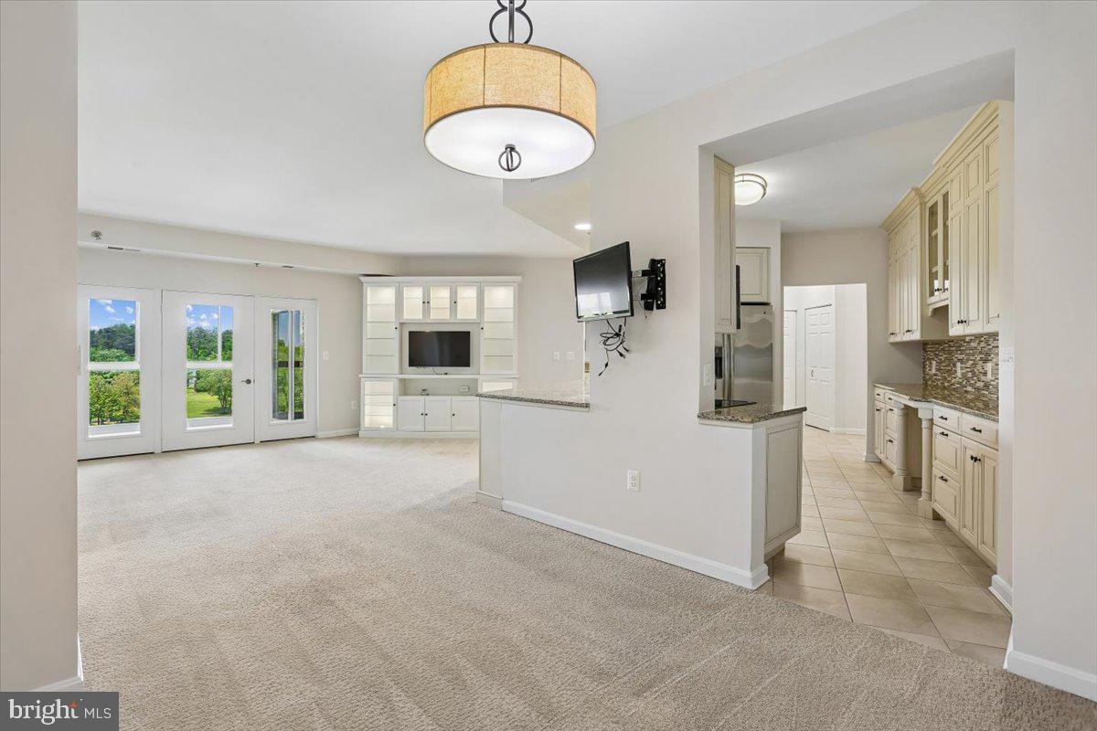 LEISURE WORLD - Residential
