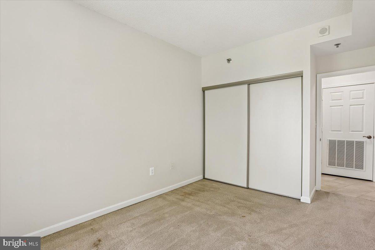 LEISURE WORLD - Residential