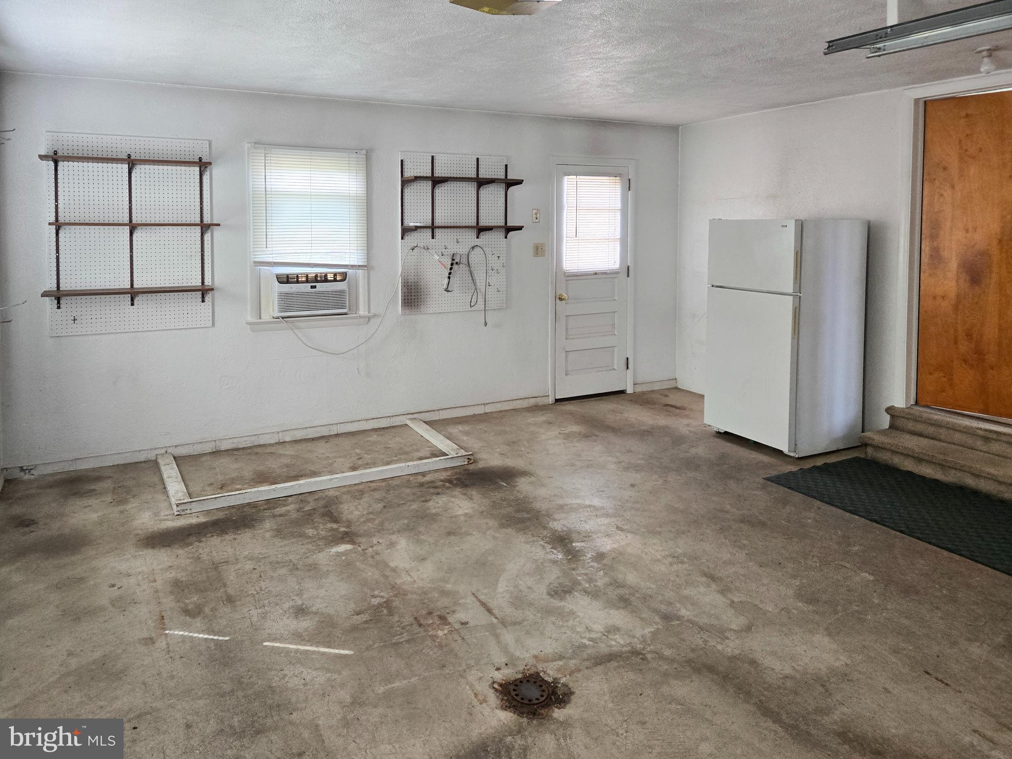 EAST HEMPFIELD TWP - Residential