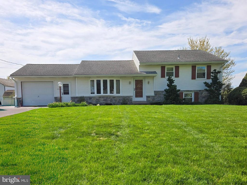 Photo of 2382 Spruce Street, MANHEIM, PA 17545 (MLS # PALA2086080)
