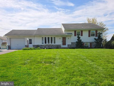 2382 SPRUCE STREET MANHEIM PA 17545