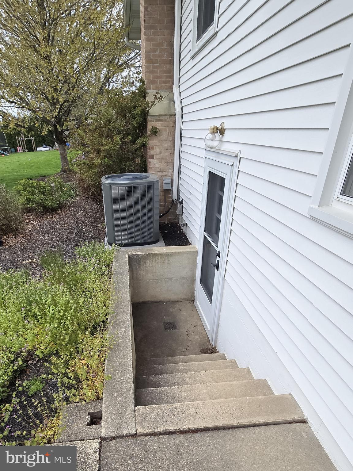 EAST HEMPFIELD TWP - Residential