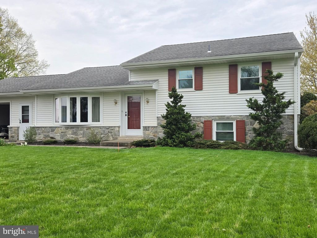 Photo of 2382 Spruce Street, MANHEIM, PA 17545 (MLS # PALA2086080)