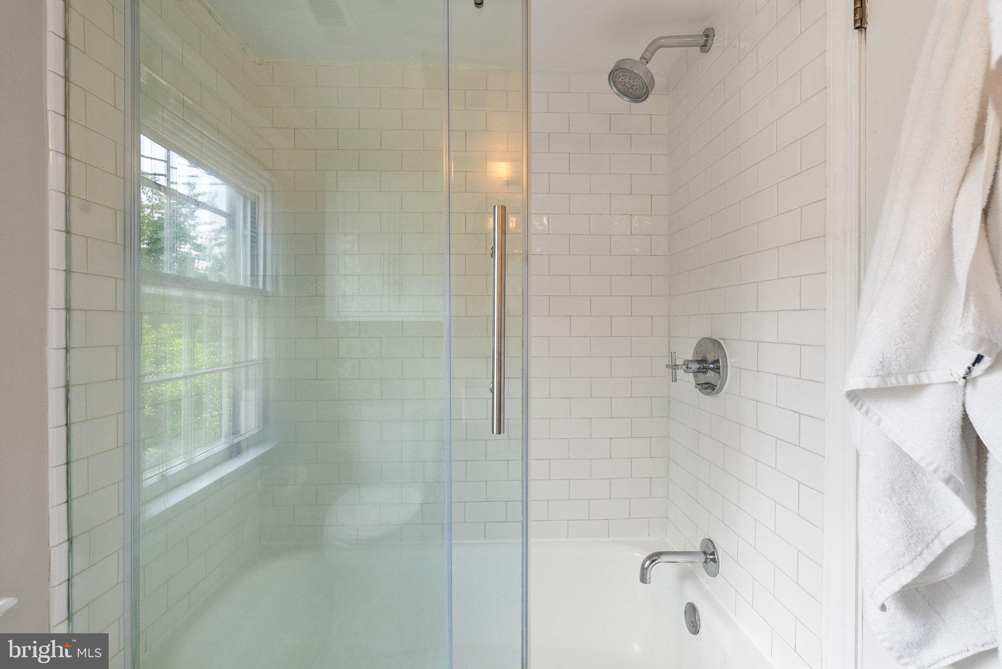 THOMAS SHELTON ESTATE - Residential