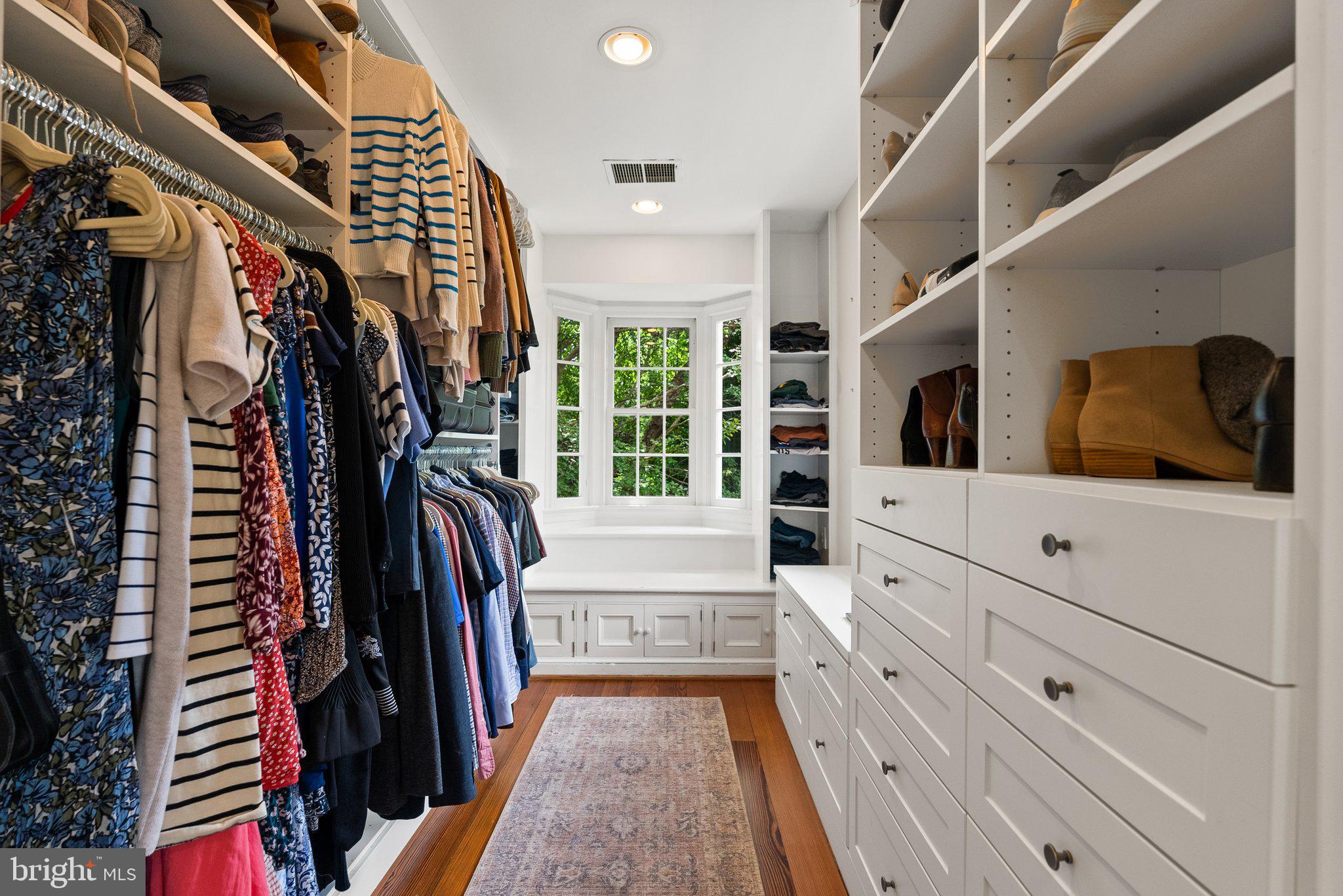 THOMAS SHELTON ESTATE - Residential