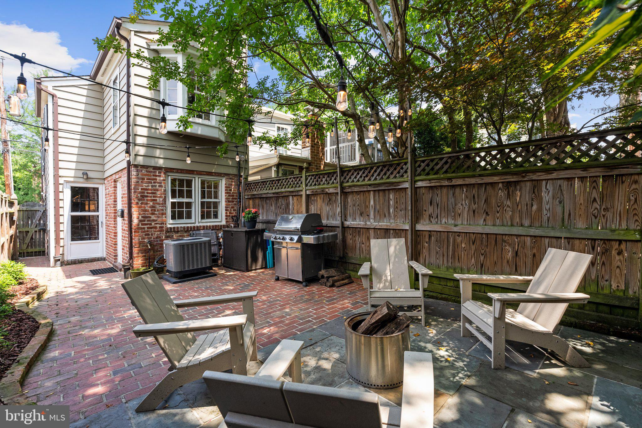 THOMAS SHELTON ESTATE - Residential