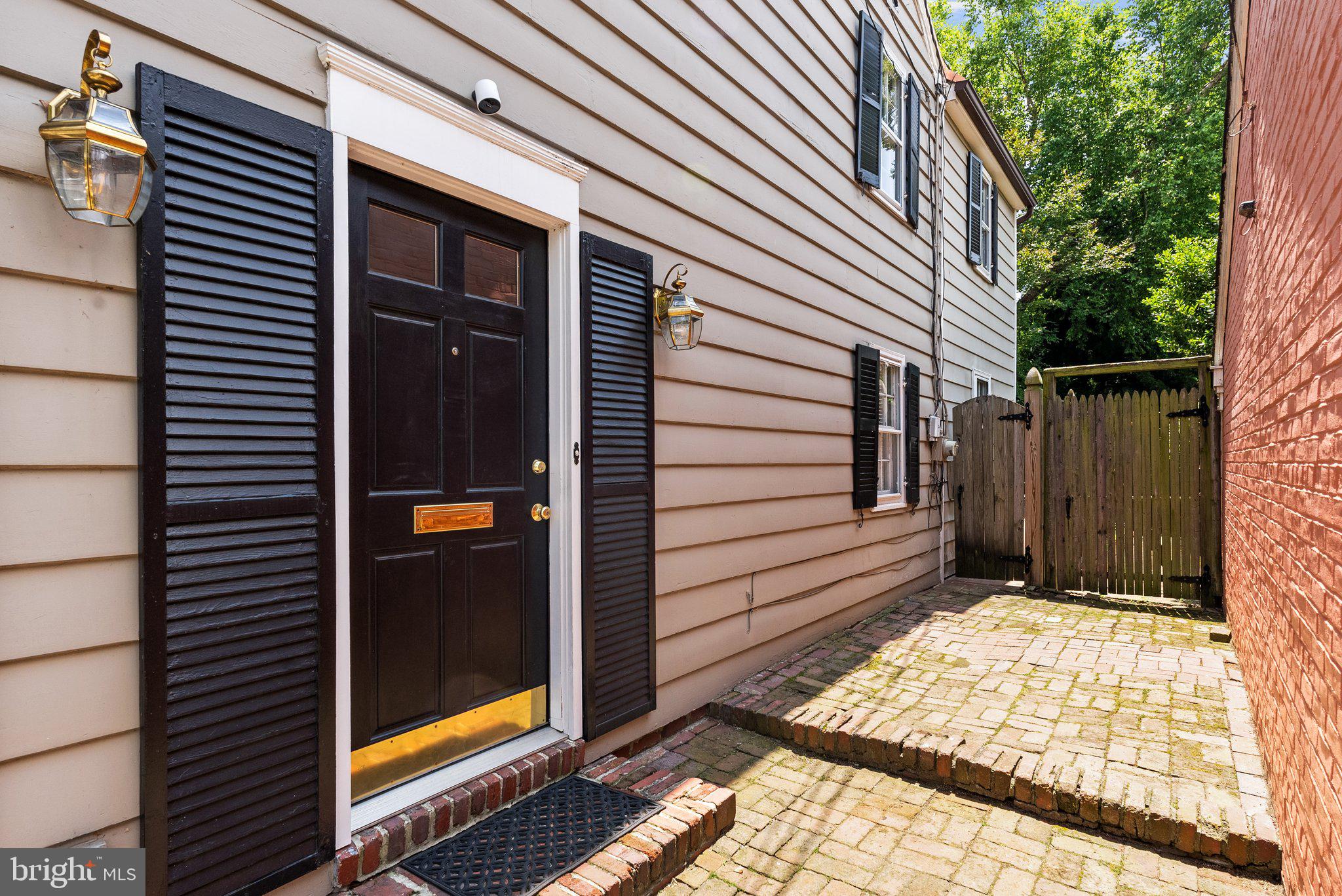 THOMAS SHELTON ESTATE - Residential