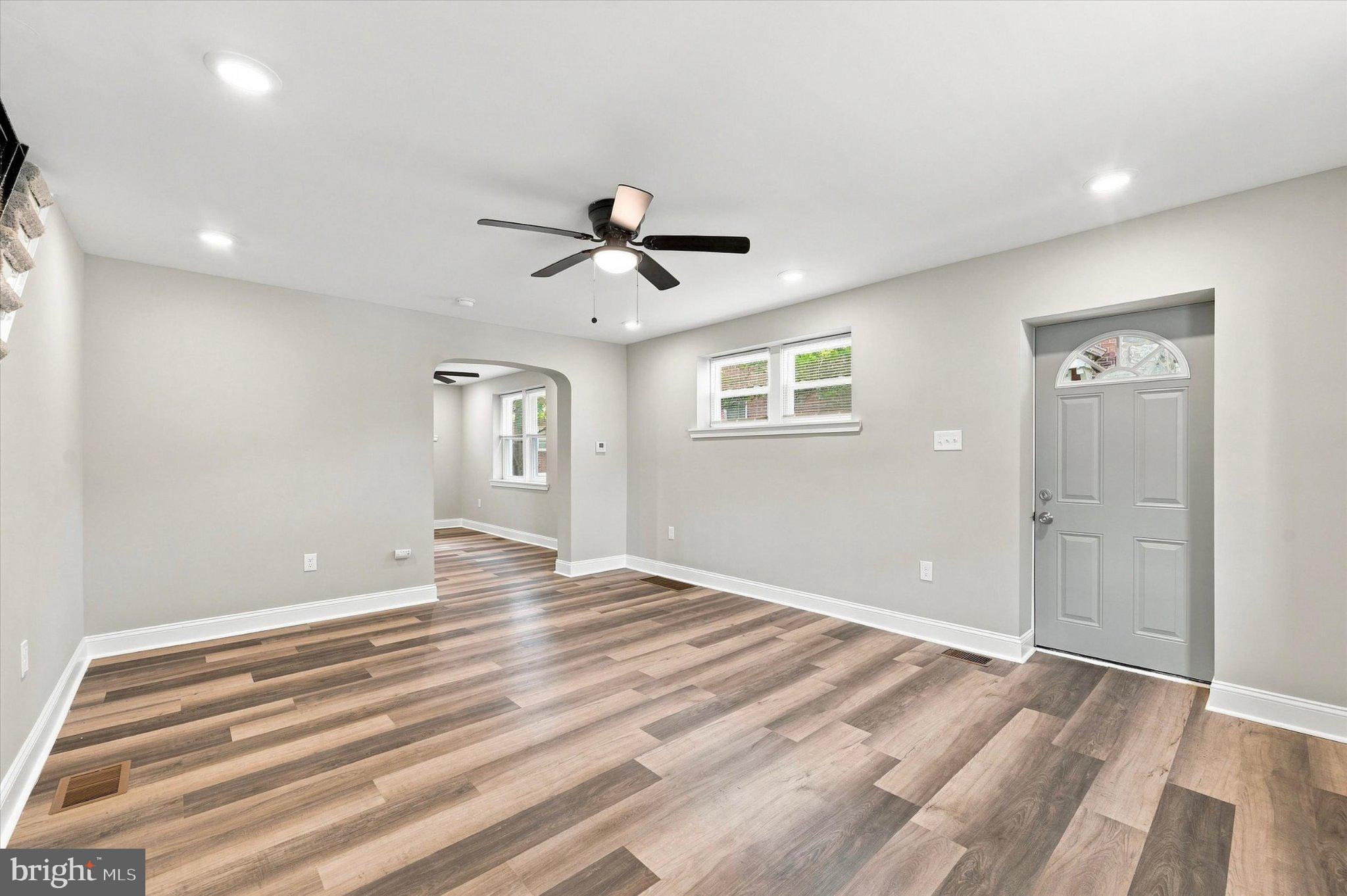 204 E MARSHALL ROAD