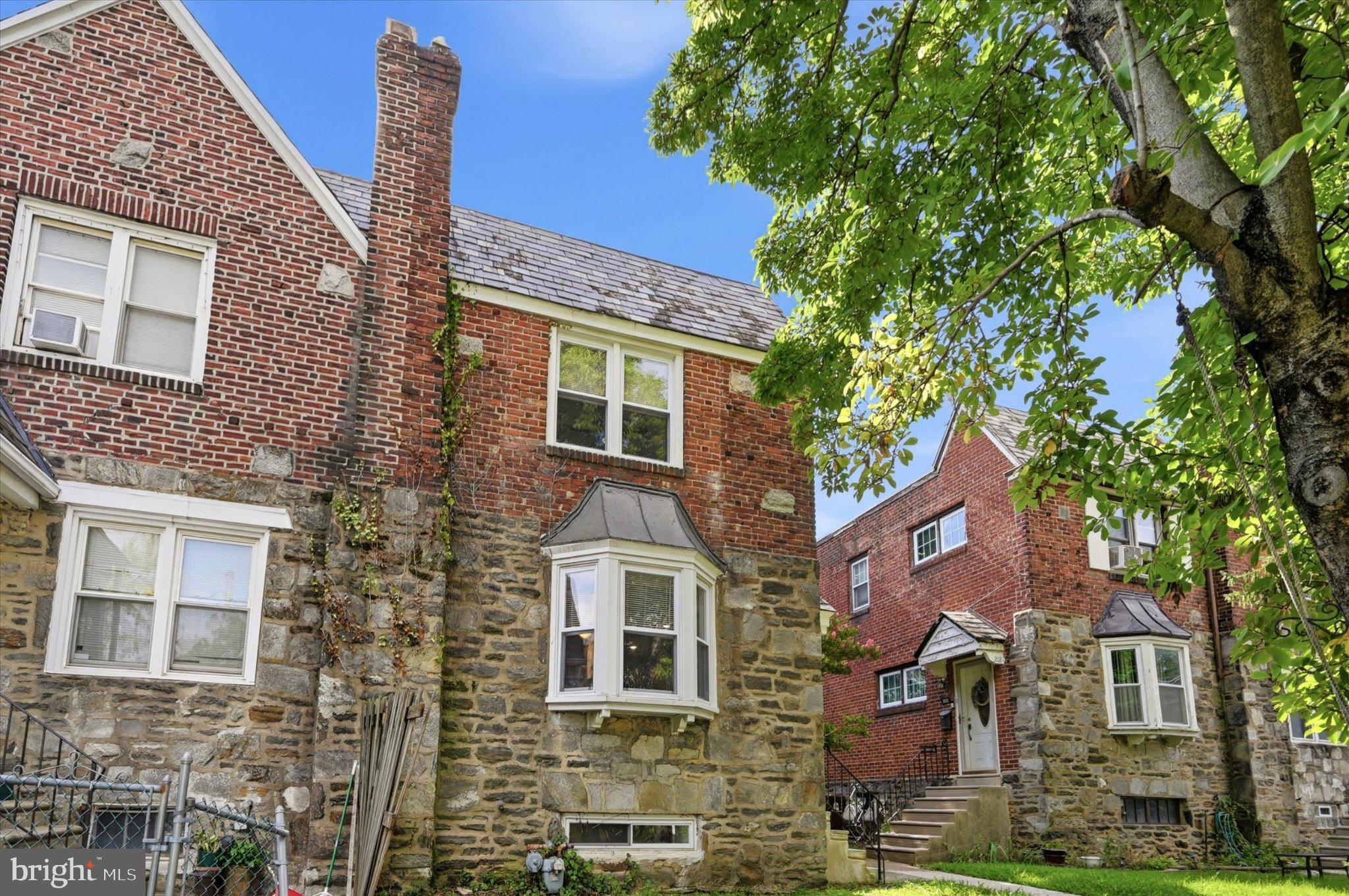 204 E MARSHALL ROAD