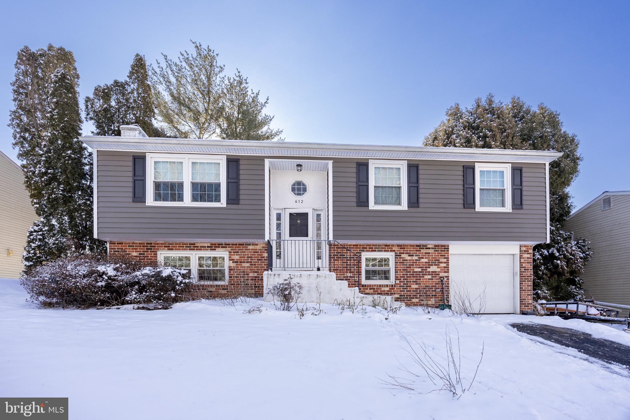 STENNING HILLS - Residential