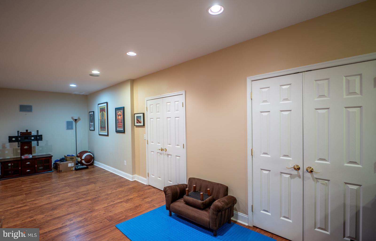 STRAFFORD VILLAGE - Residential