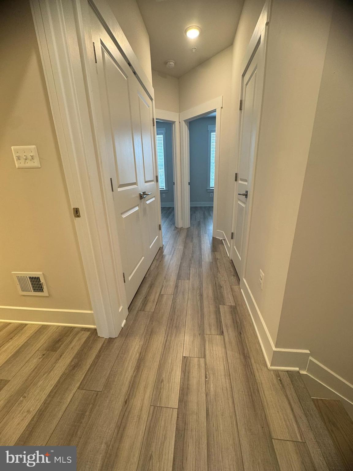 MACALLAN CROSSING - Residential Lease