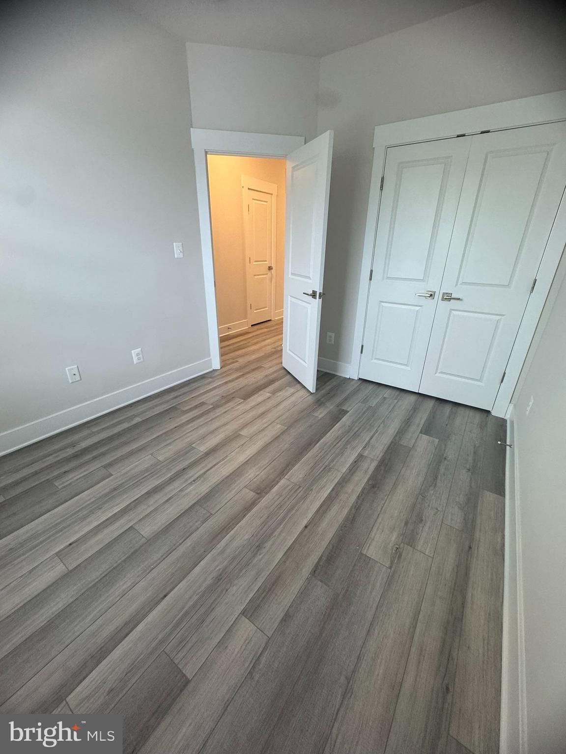 MACALLAN CROSSING - Residential Lease