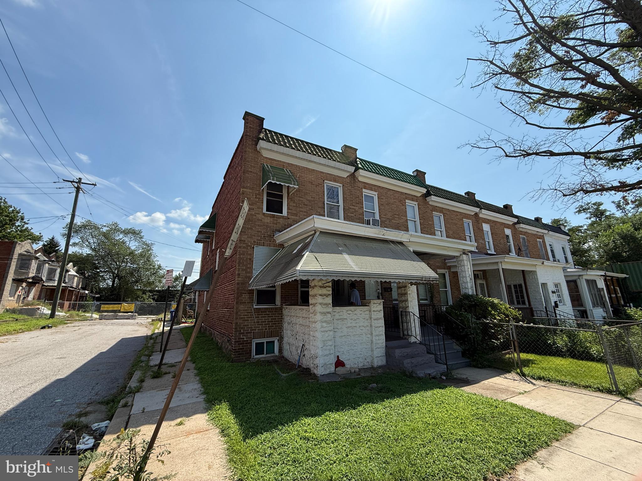 MILL HILL - Residential