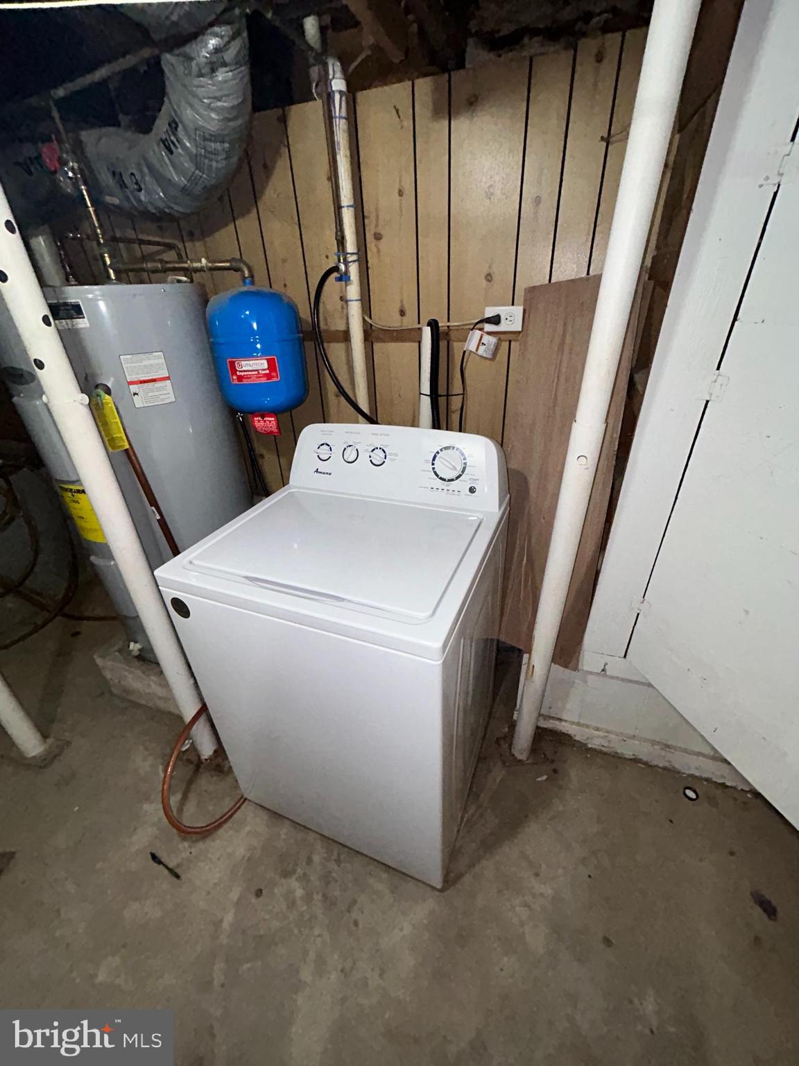 RESIDENTIAL - Residential Lease