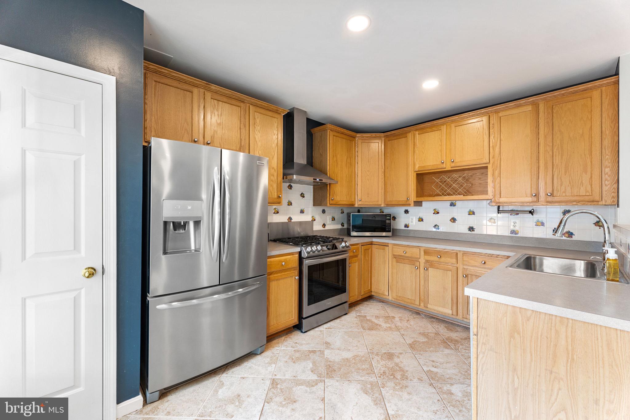 SOUTH RIDING - Residential Lease