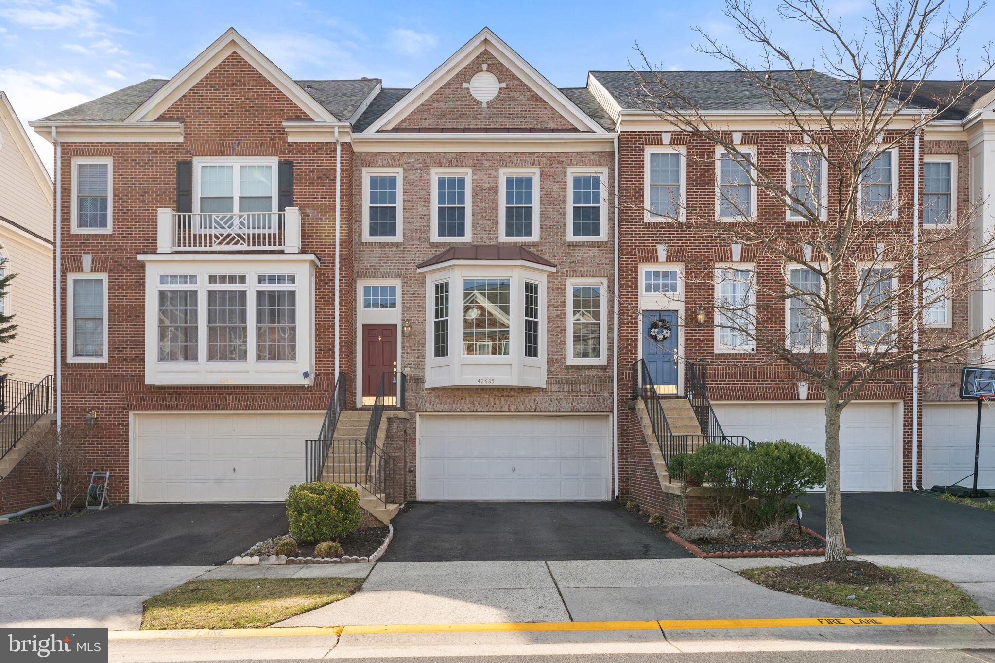 SOUTH RIDING - Residential Lease