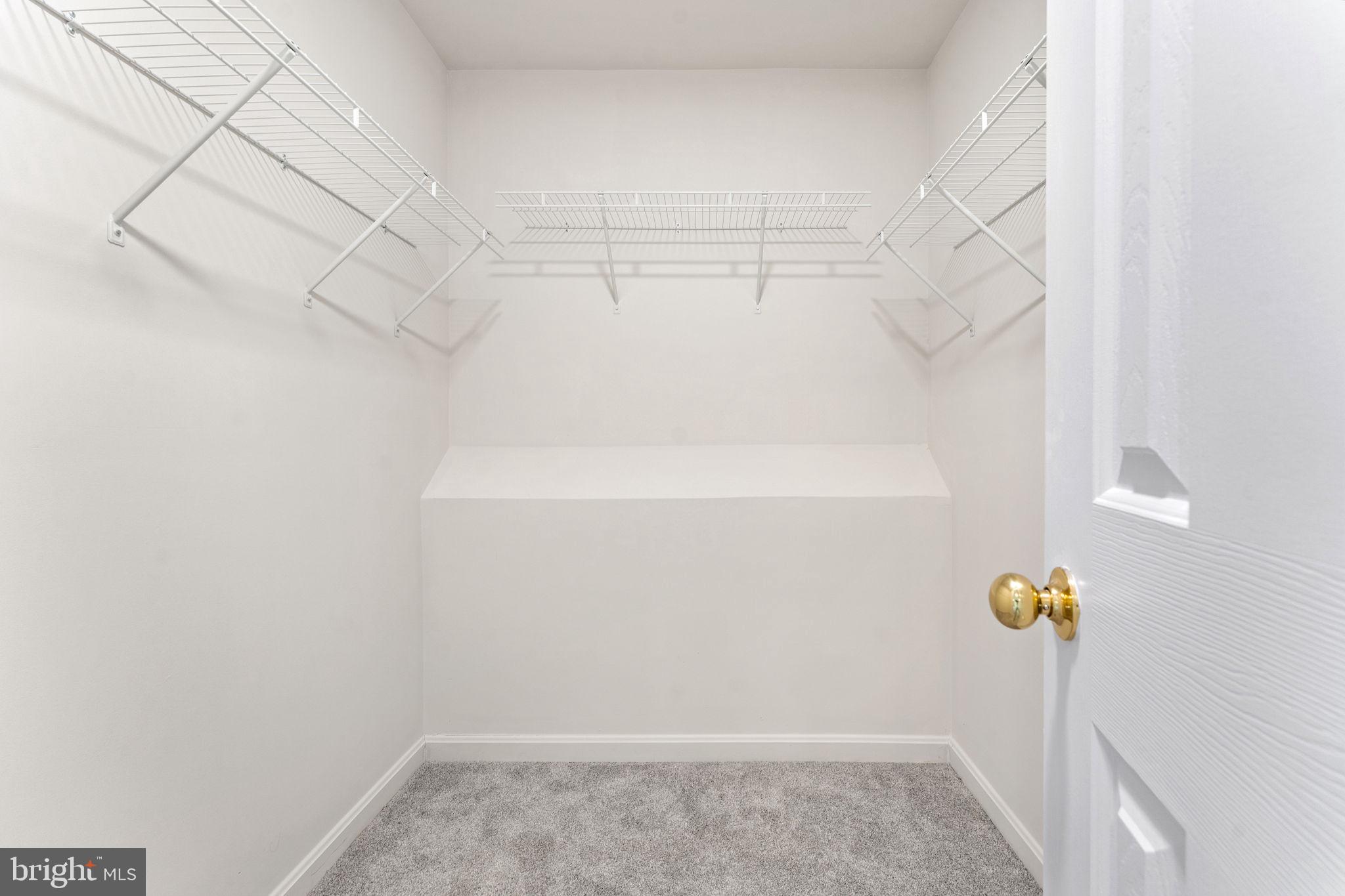 SOUTH RIDING - Residential Lease