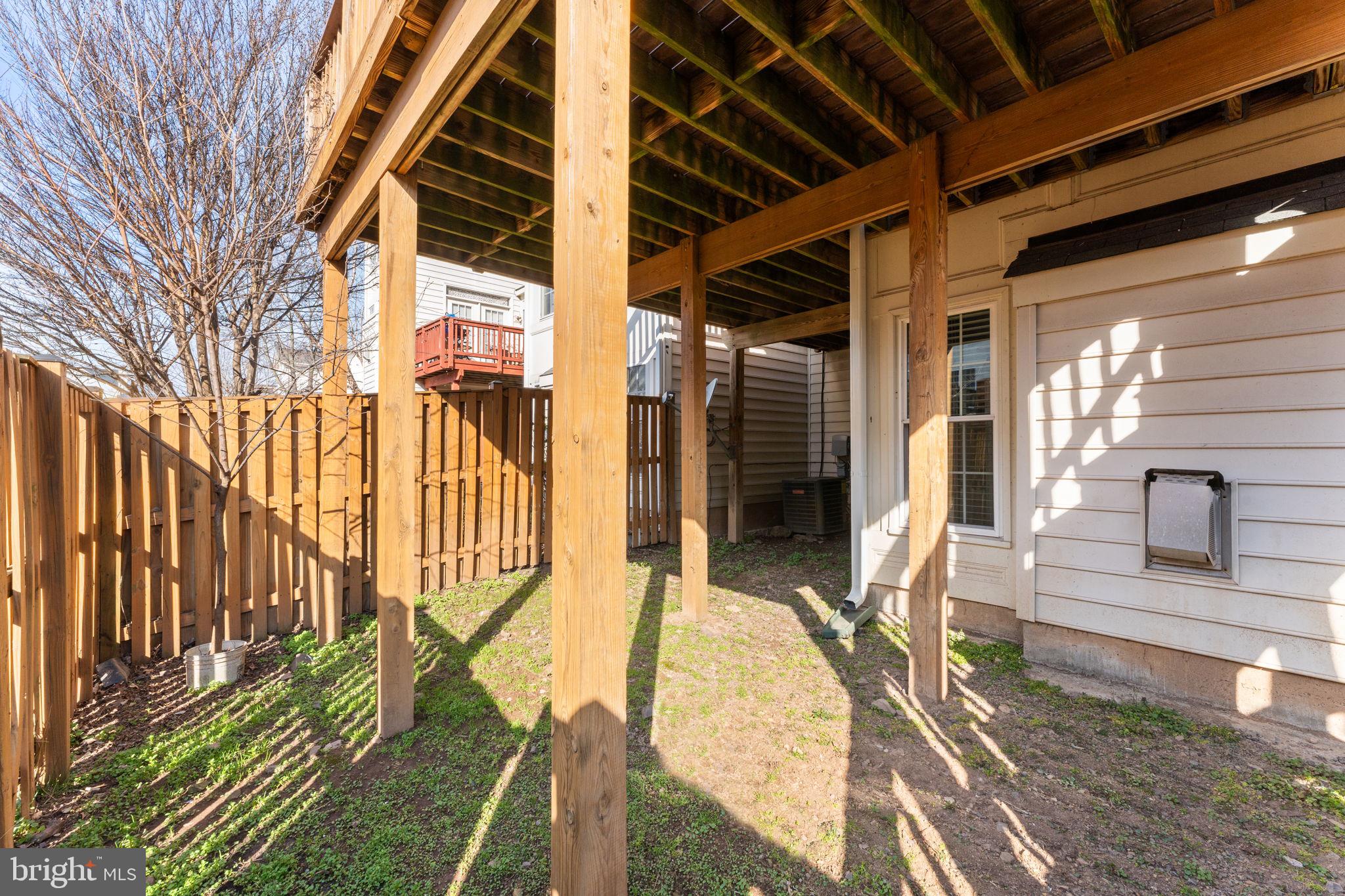 SOUTH RIDING - Residential Lease